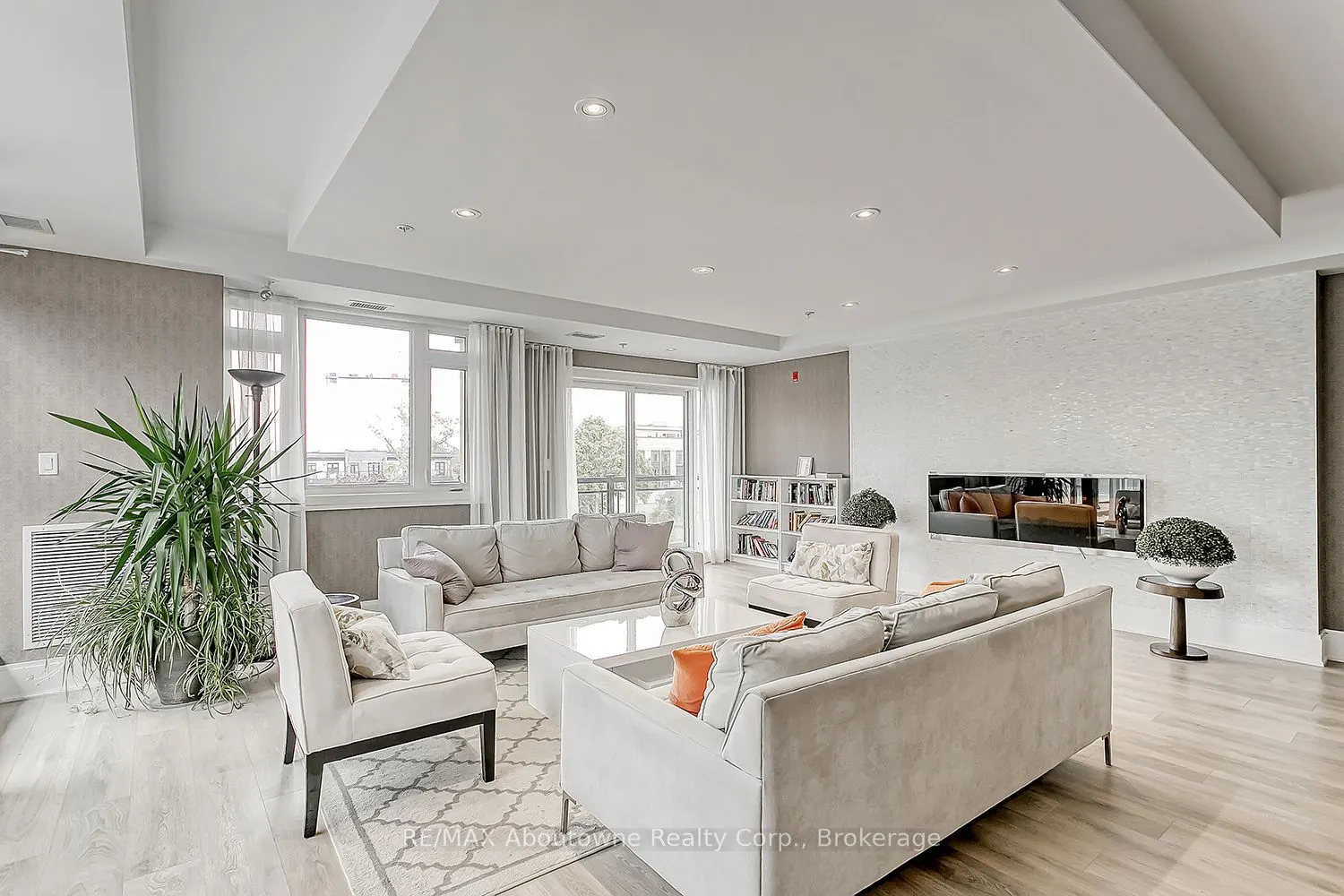 128 Garden Drive #102