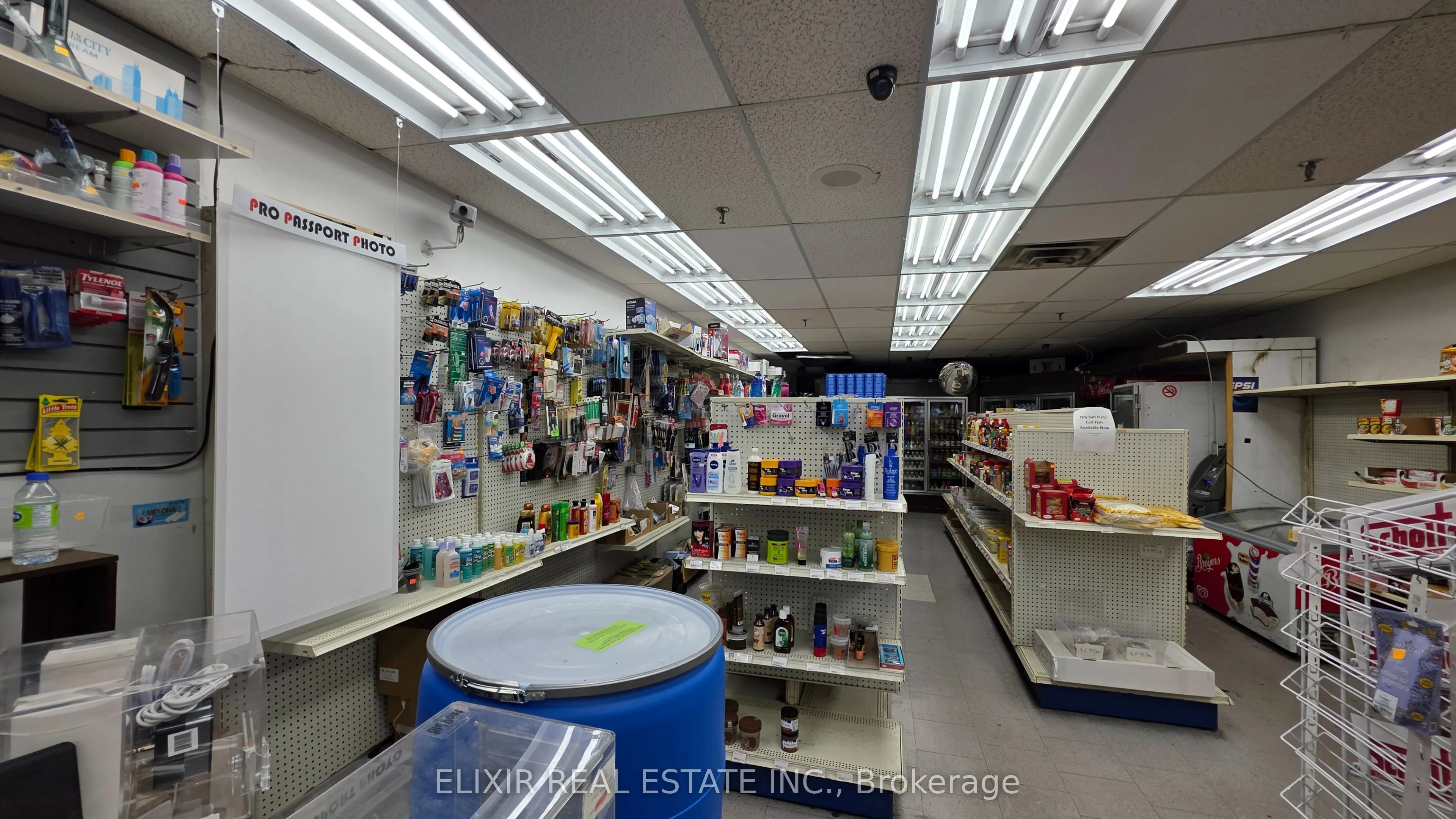 4- 2468 Eglinton Avenue W
