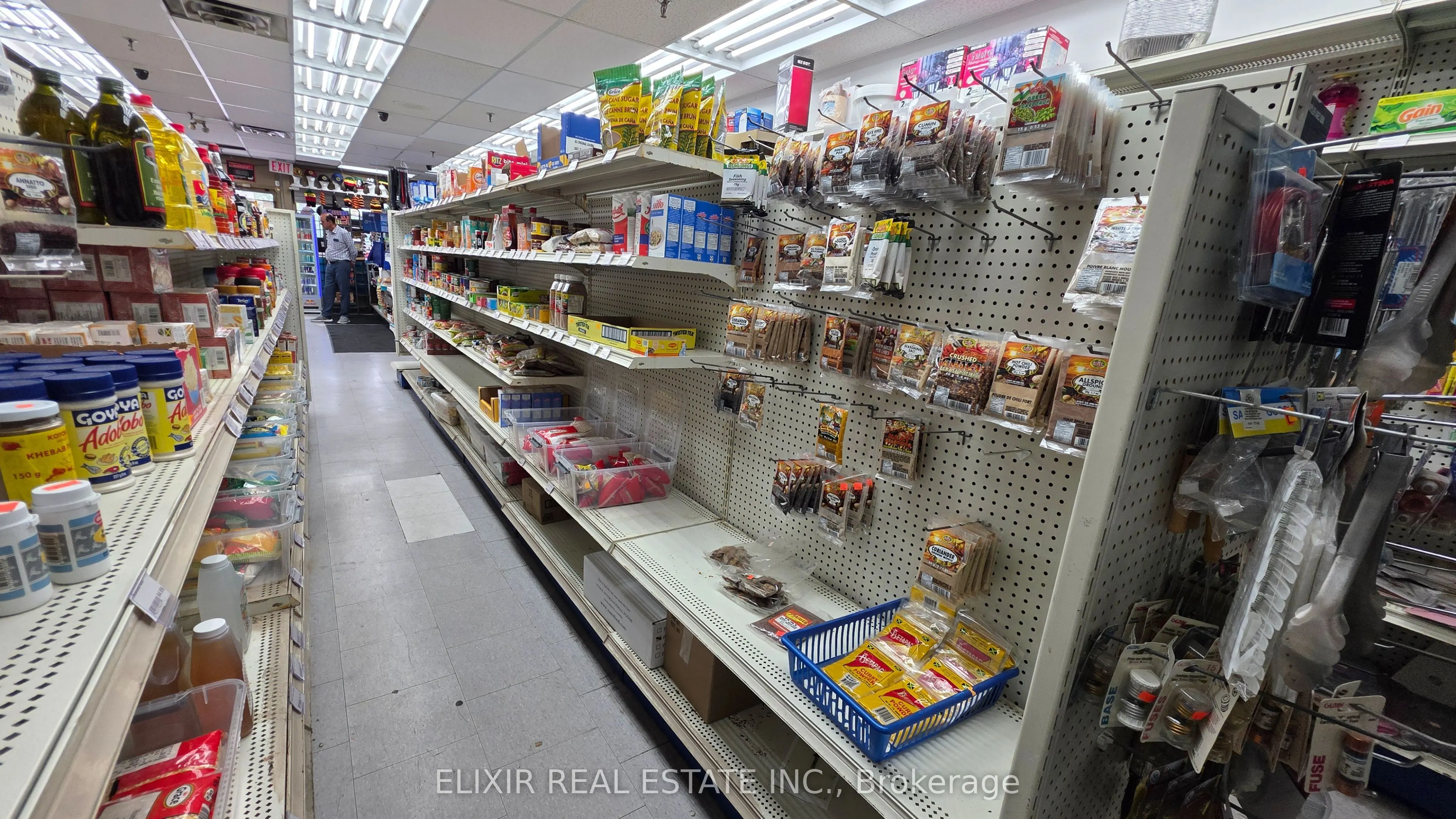 4- 2468 Eglinton Avenue W