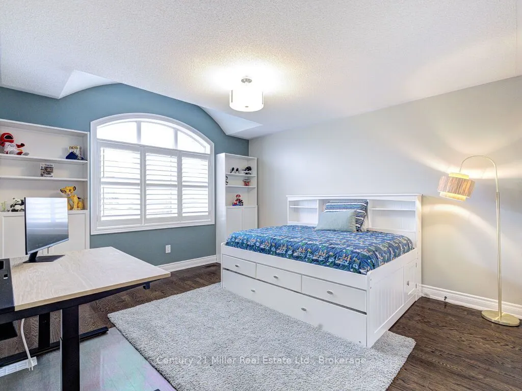 544 Bridgeview Road