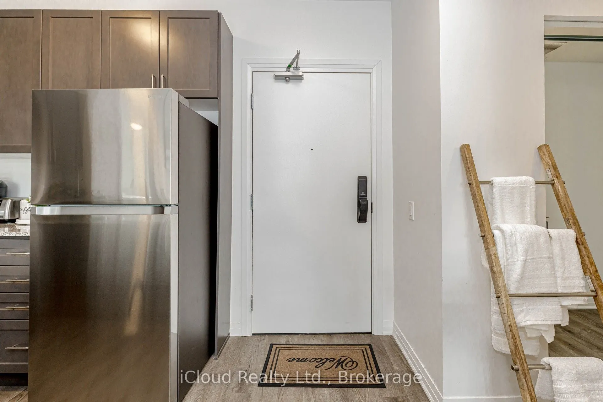 95 Dundas Street #504