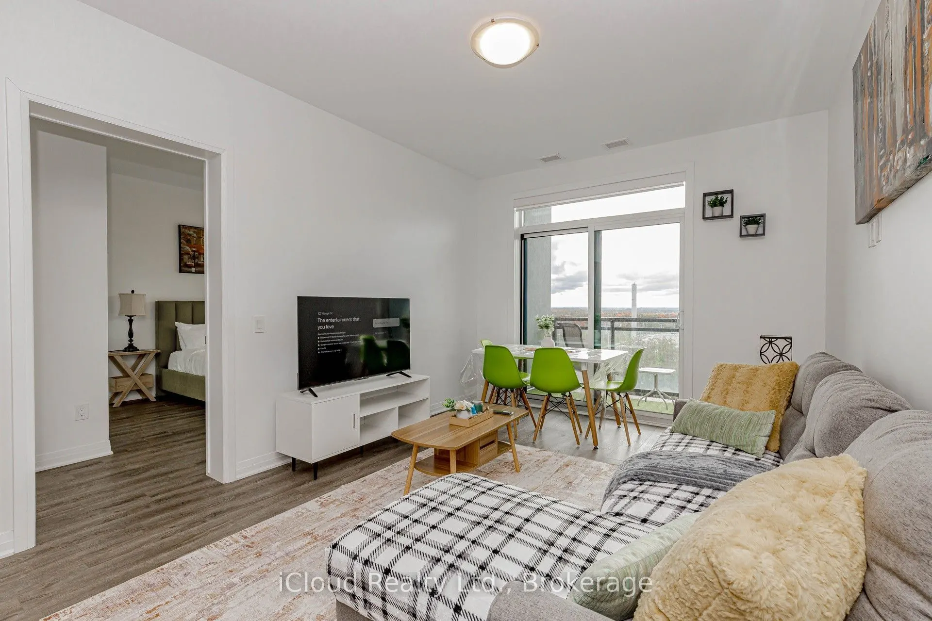 95 Dundas Street #504