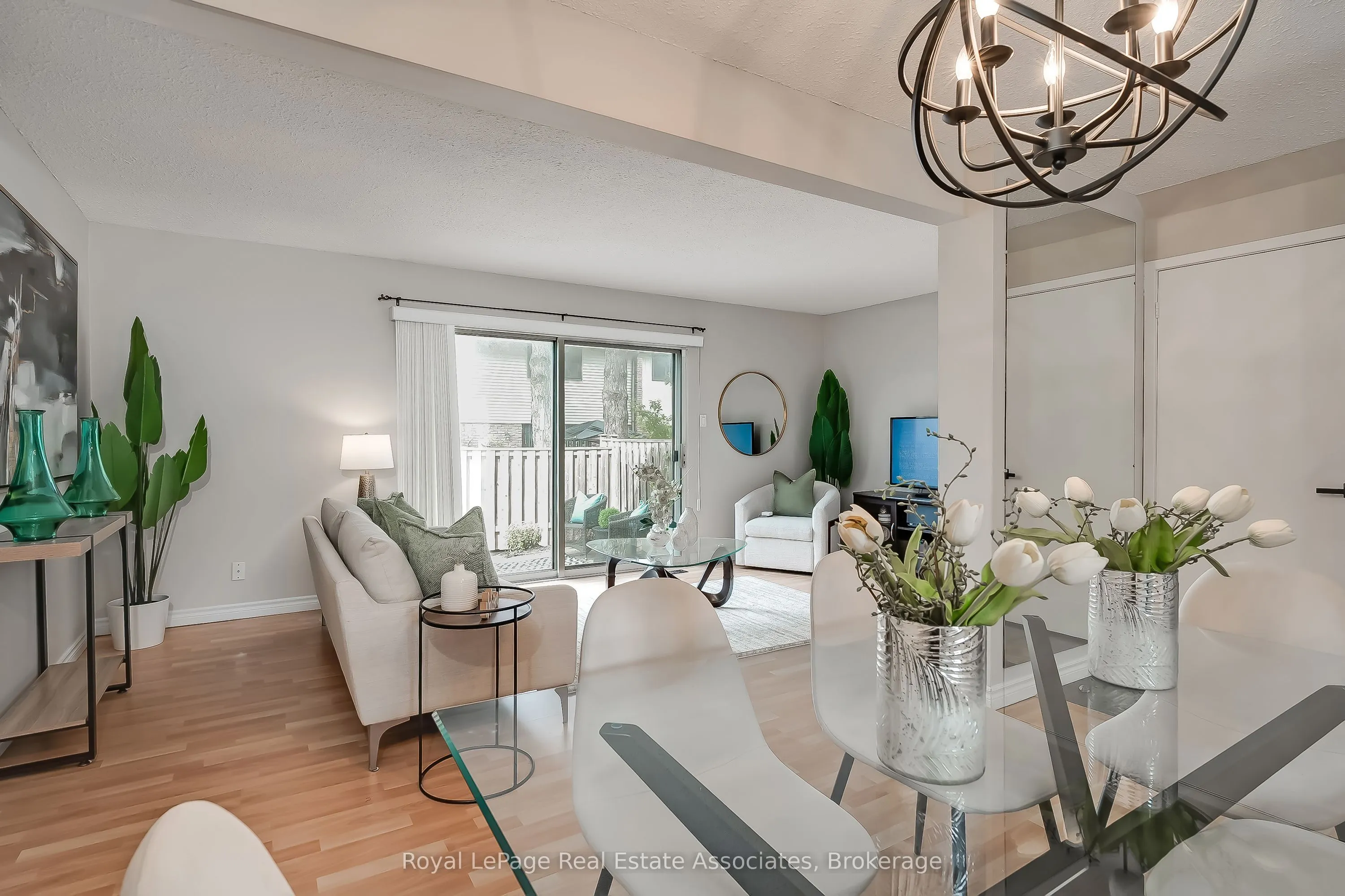 2779 Gananoque Drive #42