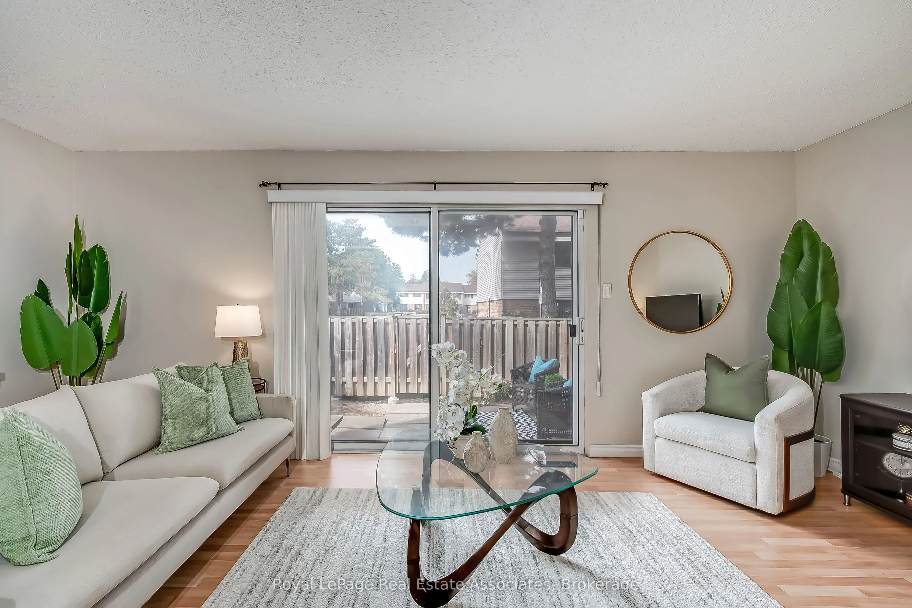 2779 Gananoque Drive #42
