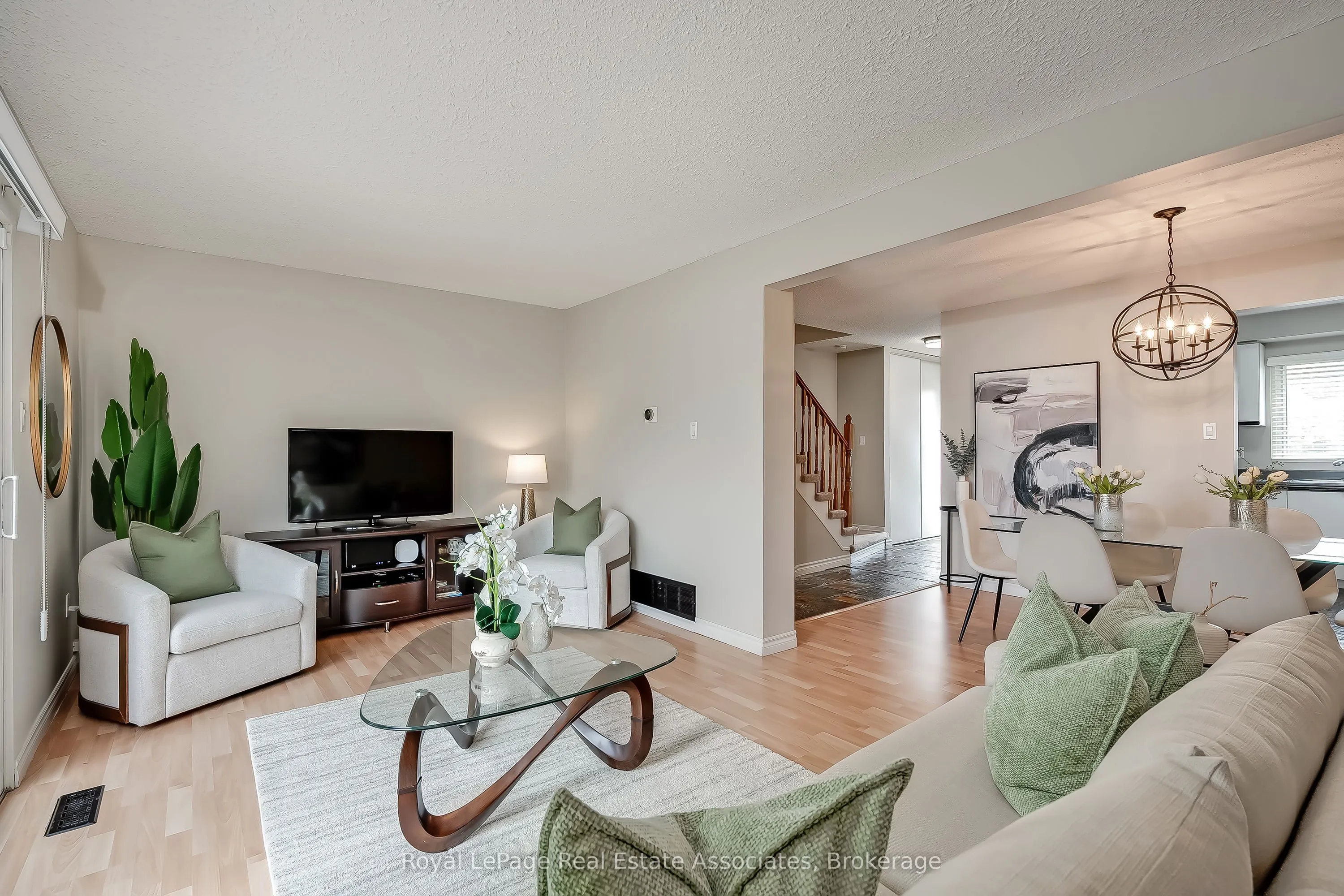 2779 Gananoque Drive #42