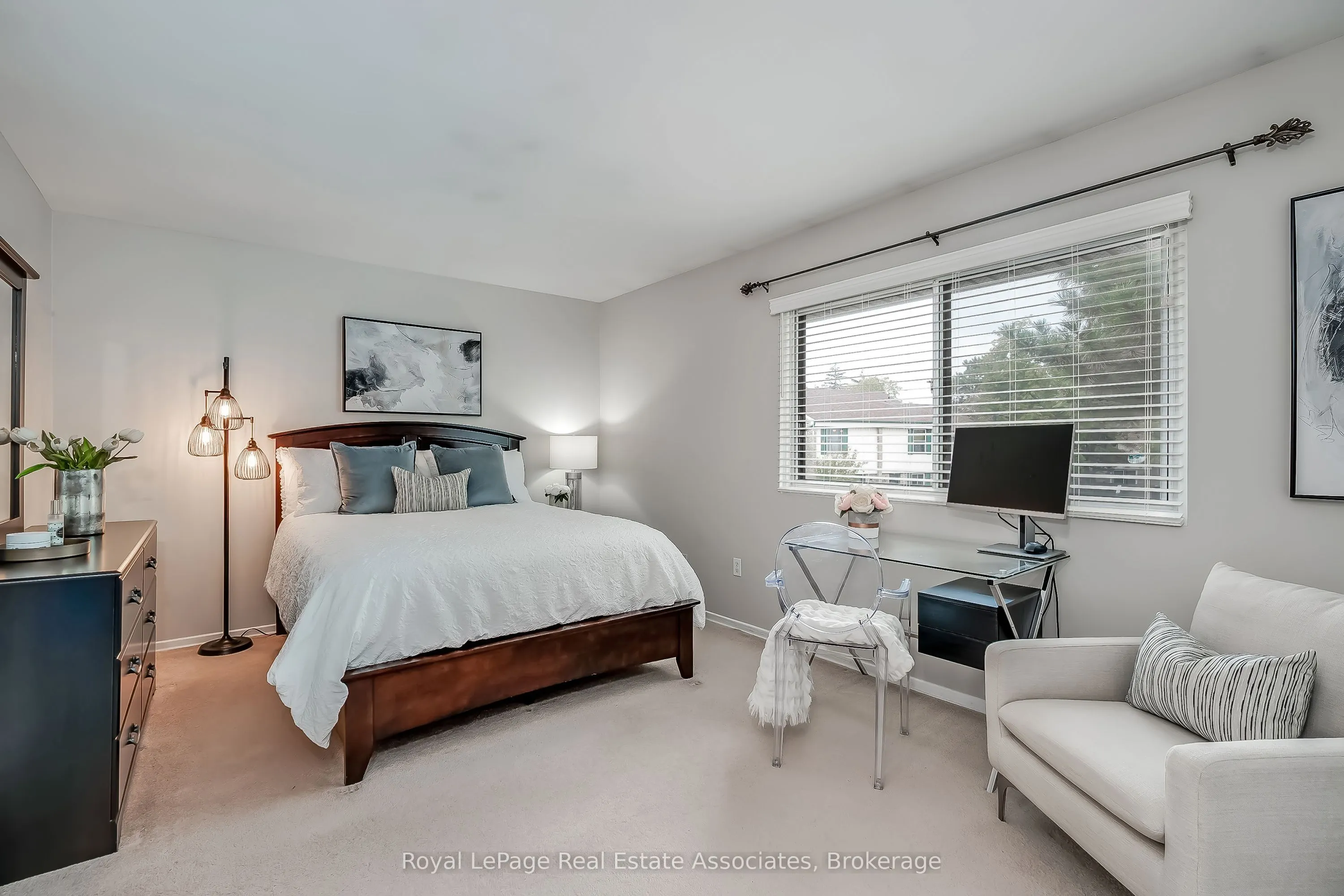 2779 Gananoque Drive #42