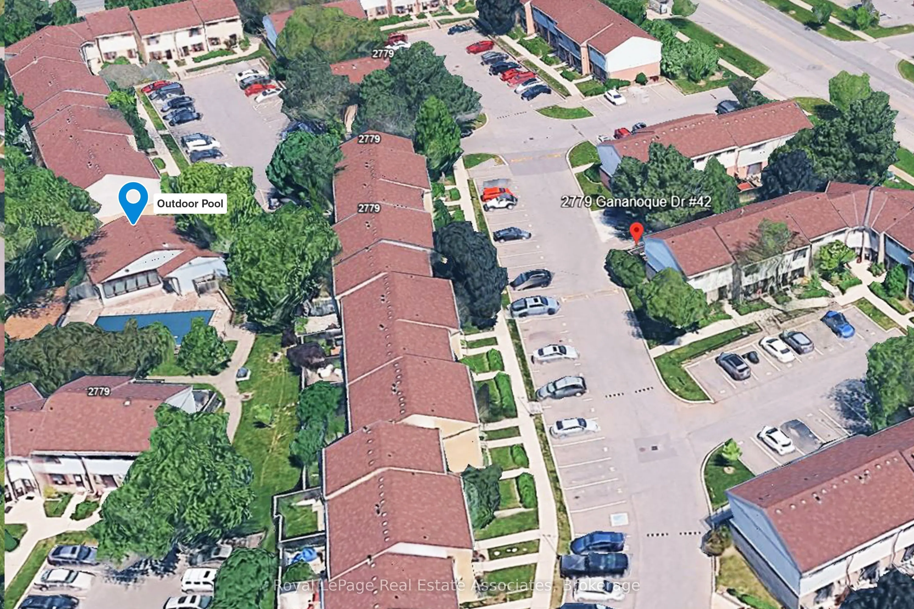 2779 Gananoque Drive #42