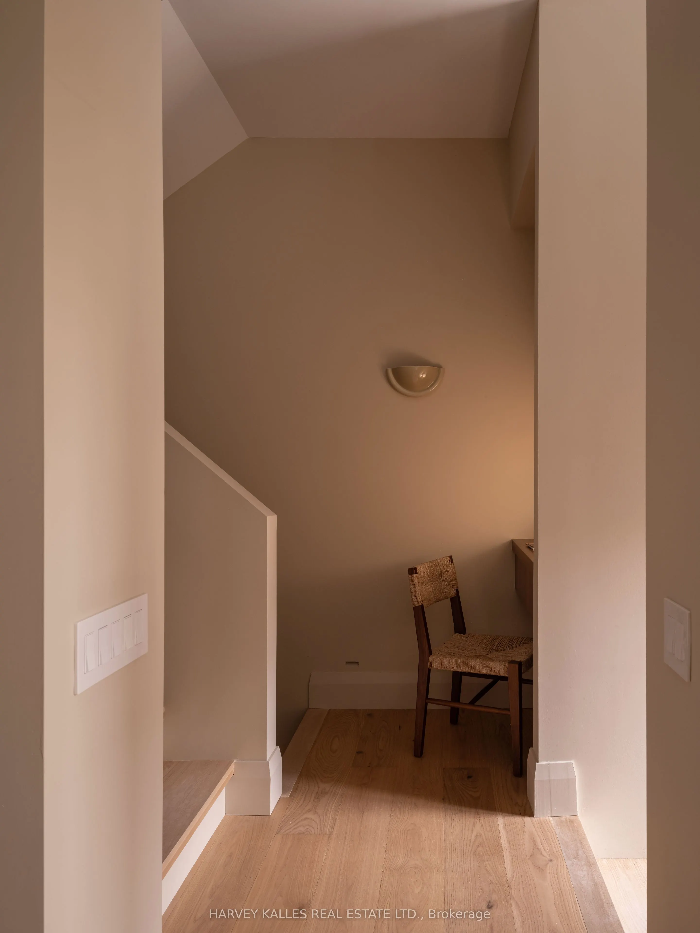 157 Hallam Street #B