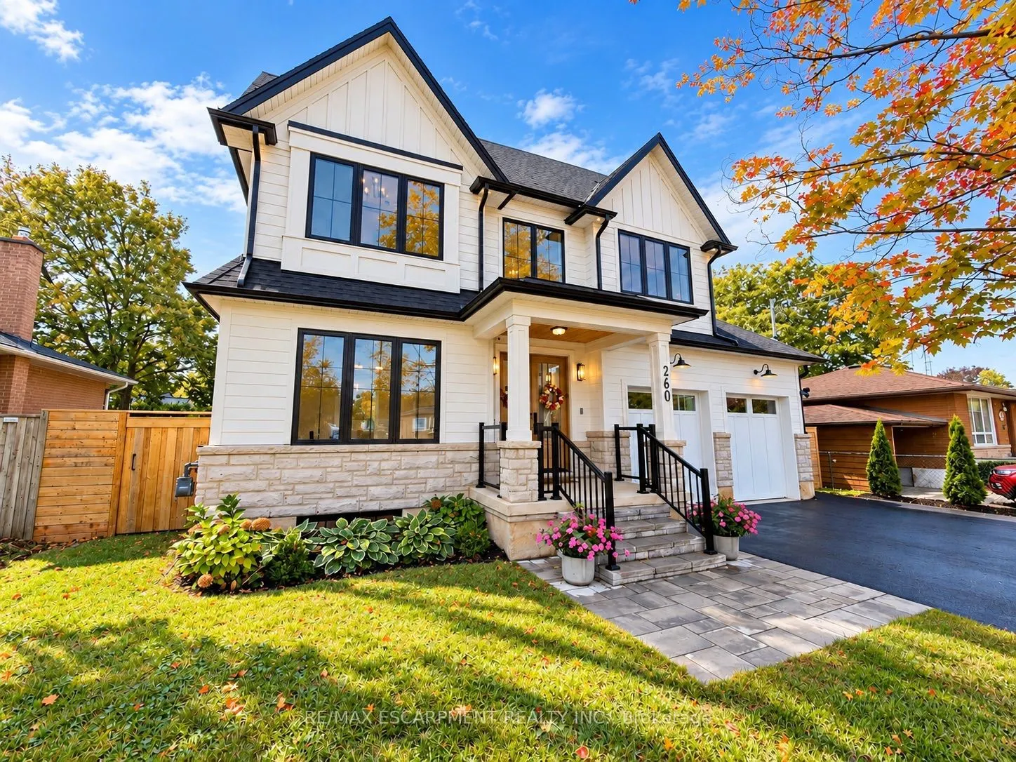 260 Kent Crescent