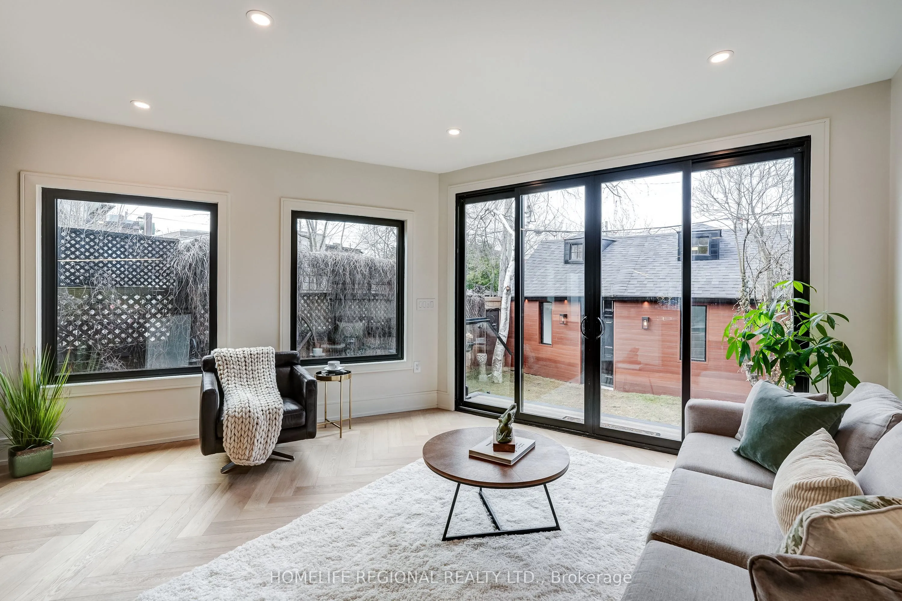 12 Macdonell Avenue