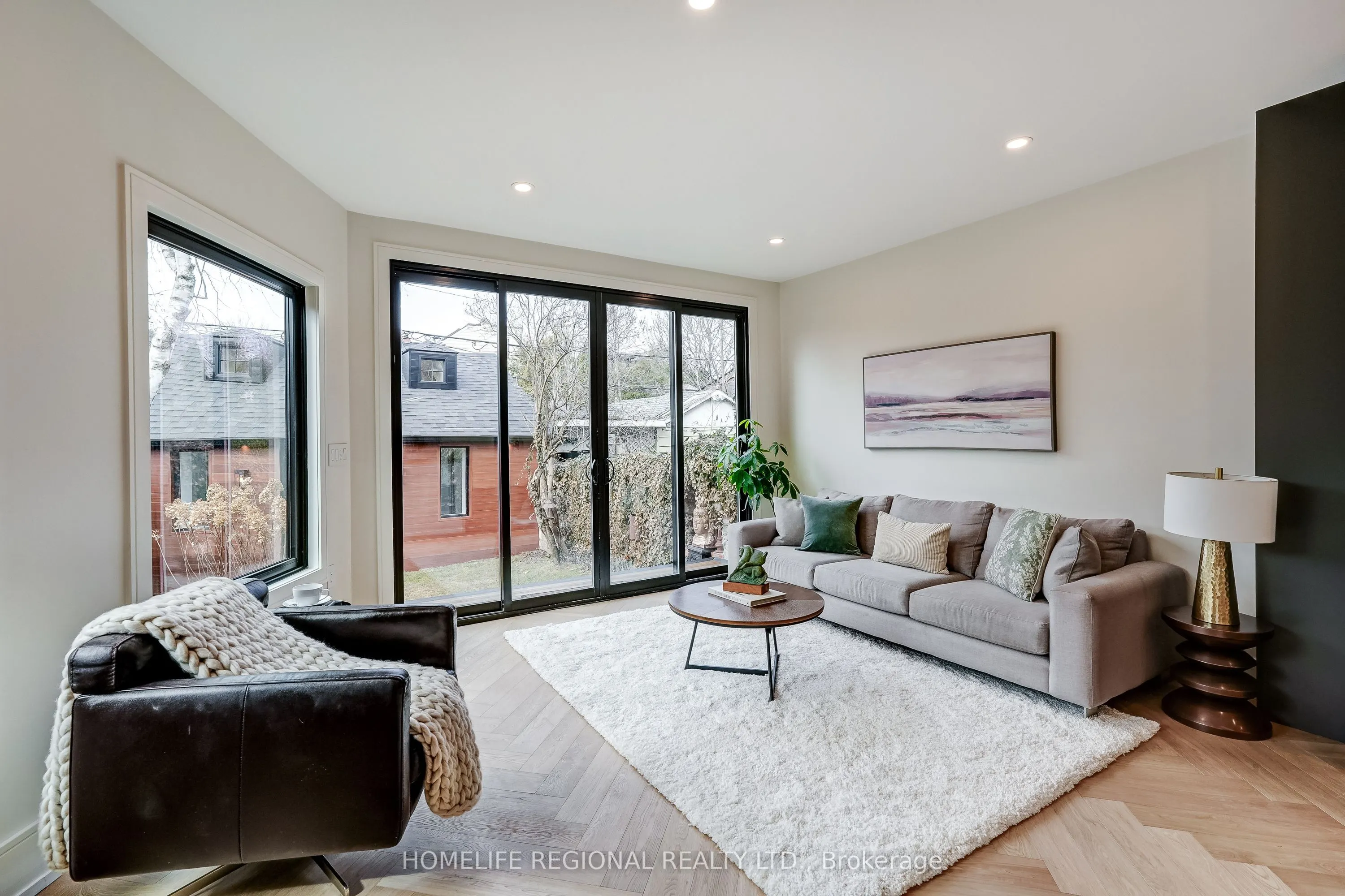 12 Macdonell Avenue