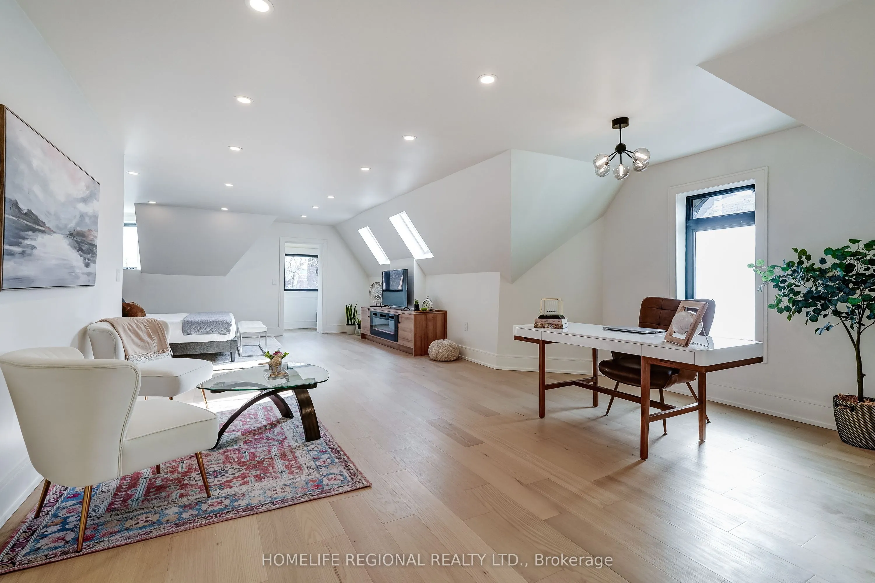 12 Macdonell Avenue