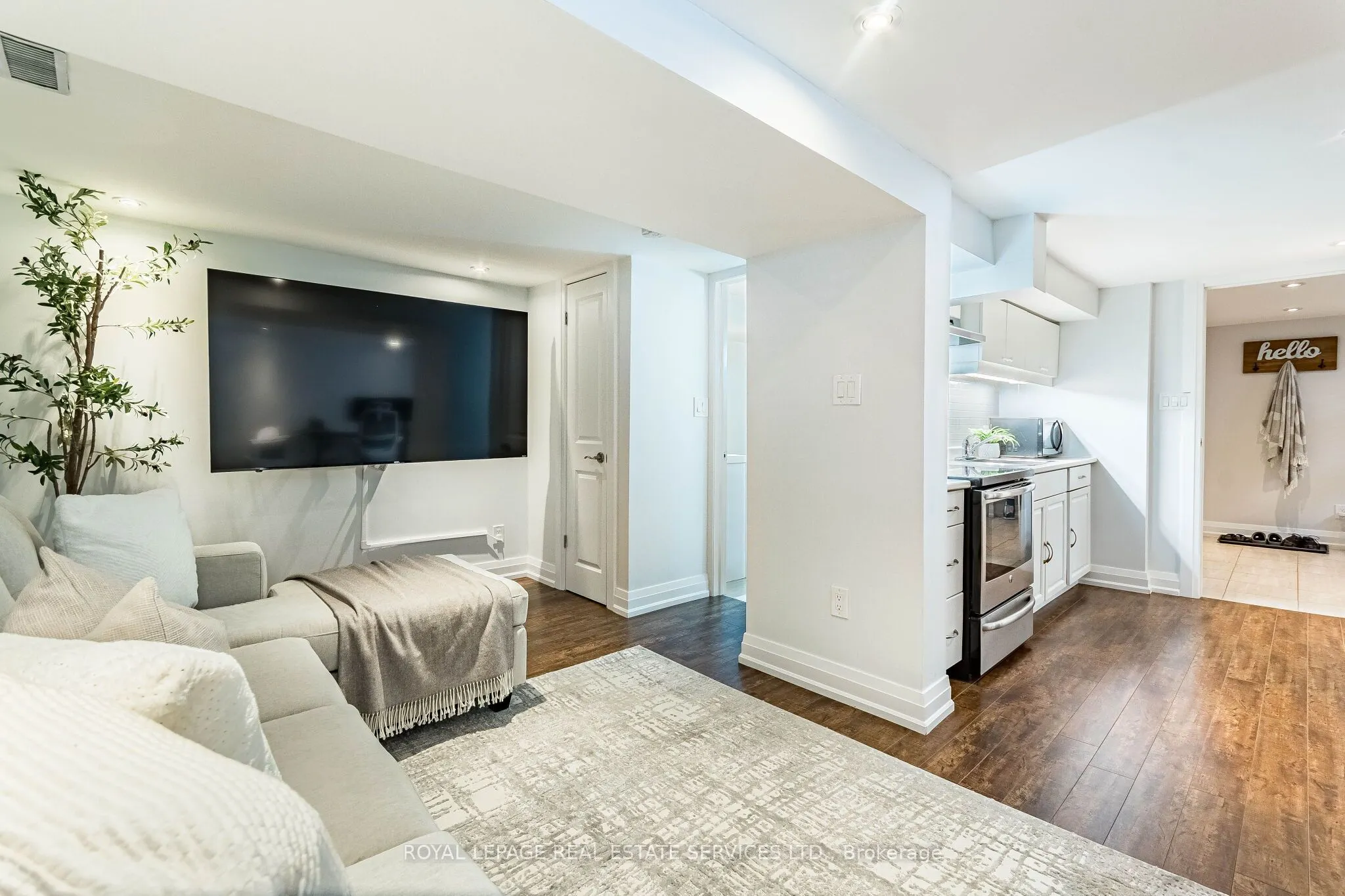 1192 Flagship Drive