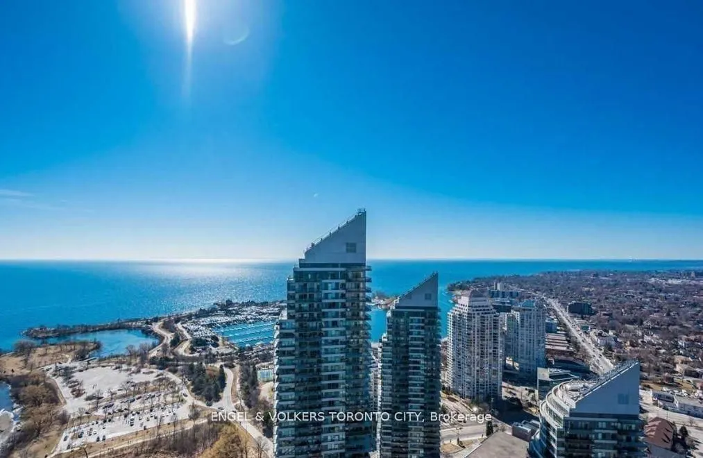 2220 Lake Shore Boulevard W #302