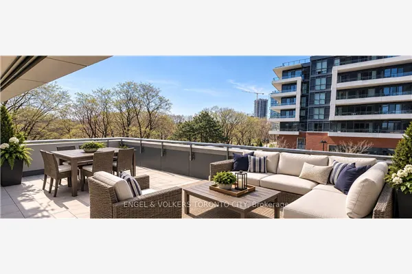 2220 Lake Shore Boulevard W #302