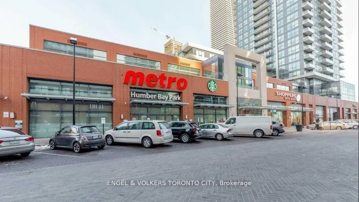 2220 Lake Shore Boulevard W #302