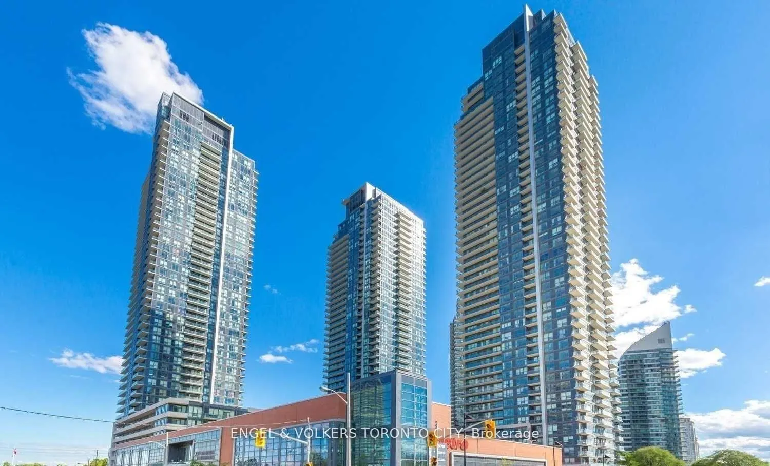 2220 Lake Shore Boulevard W #302