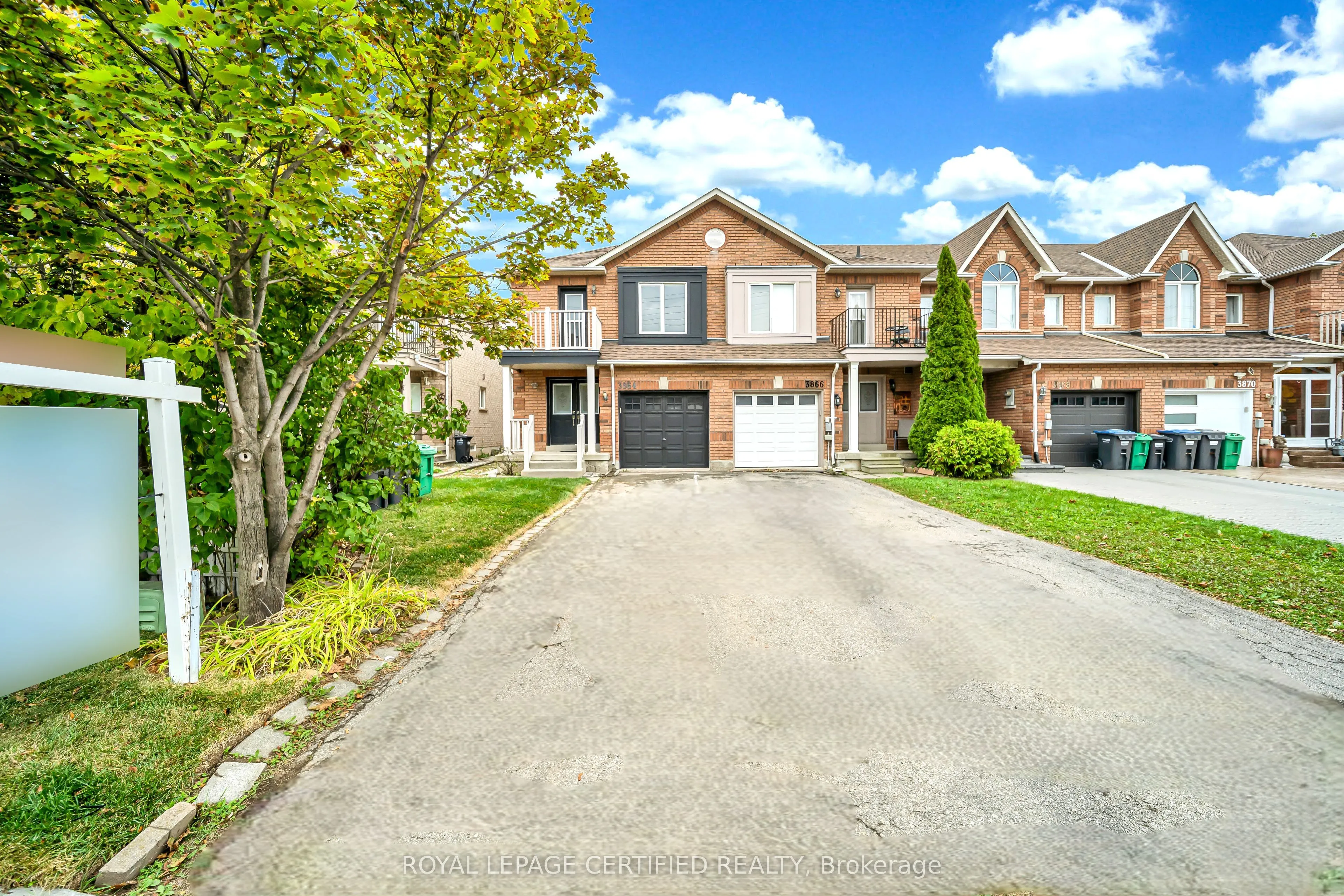 3864 Coachman Circle