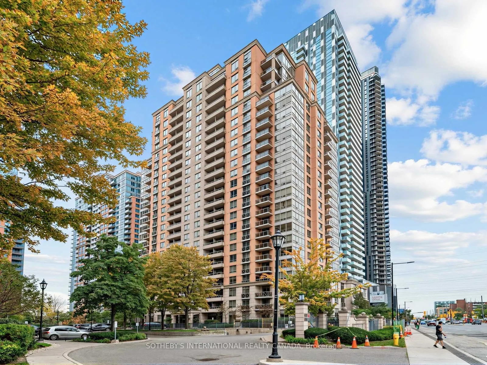 5233 Dundas Street W #127