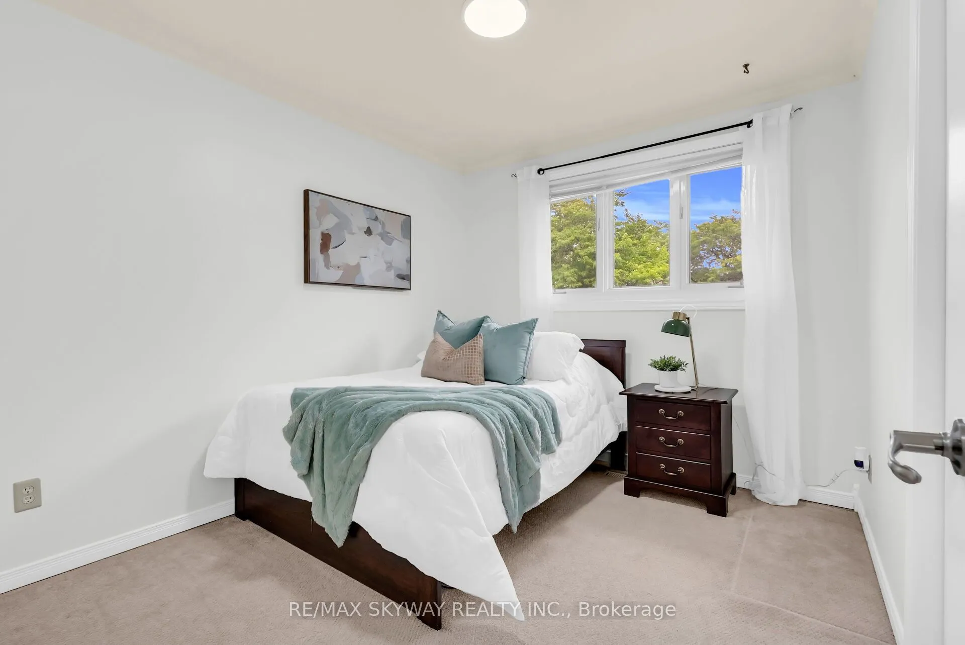 2673 Thorn Lodge Drive