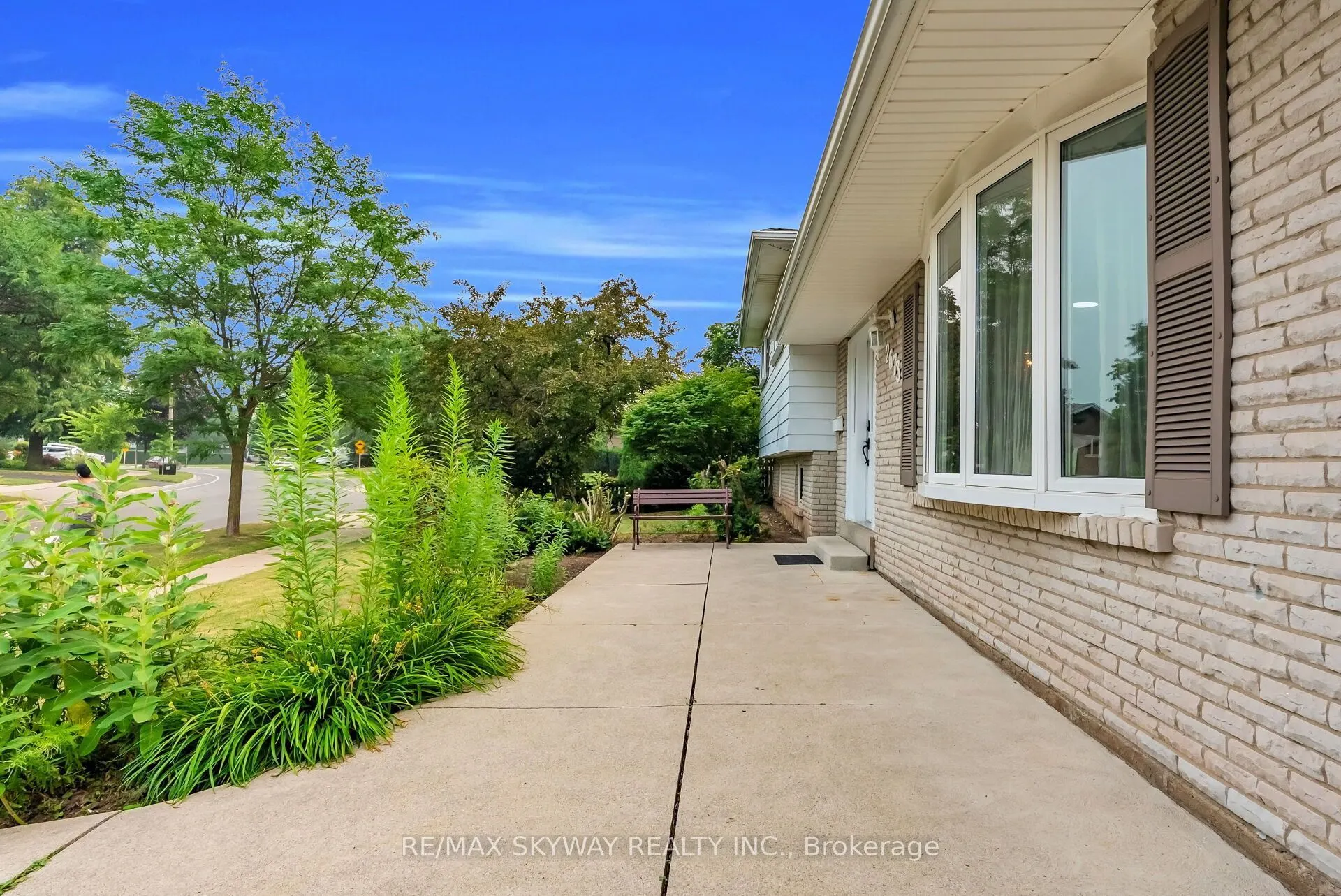 2673 Thorn Lodge Drive