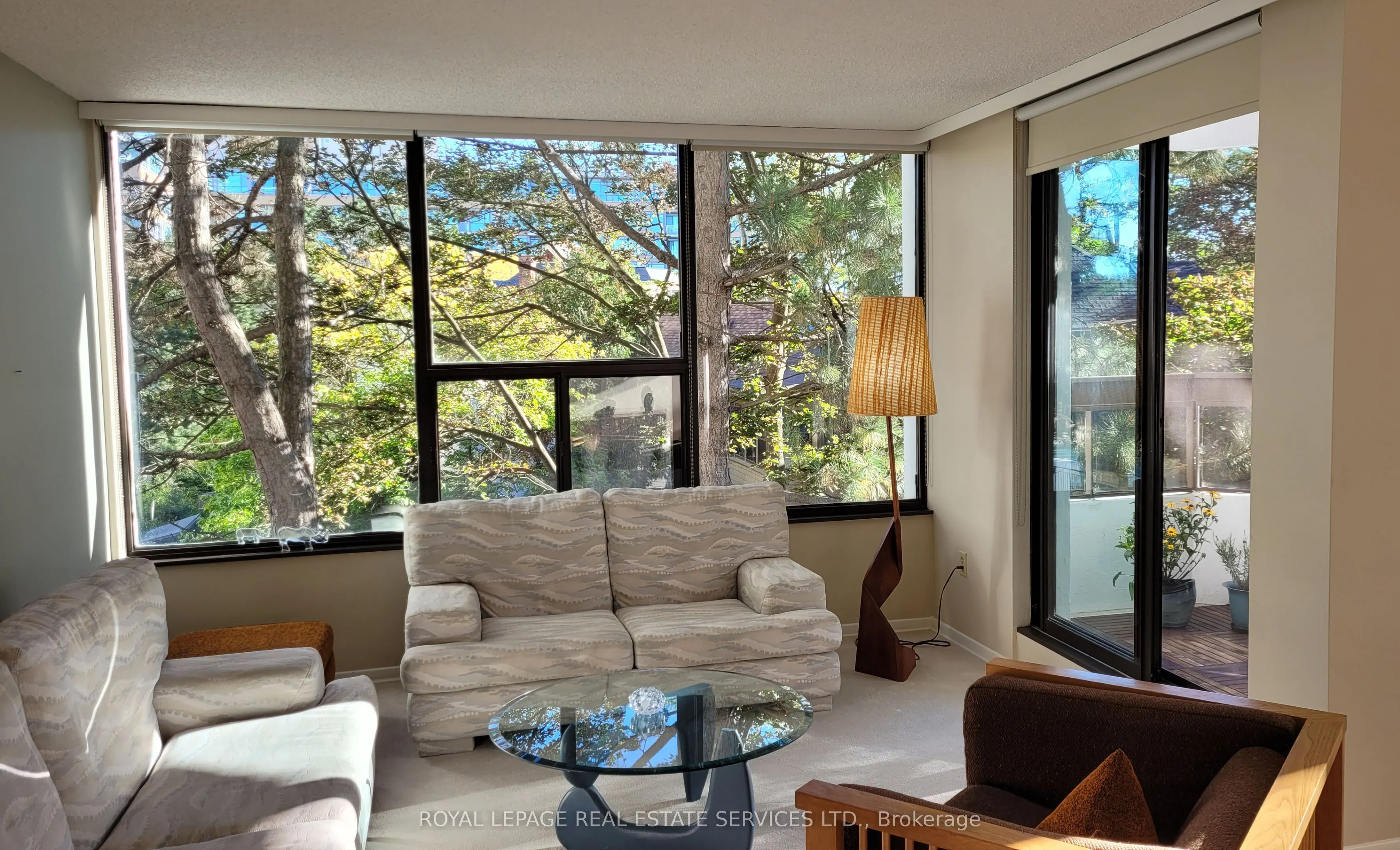 80 Quebec Avenue #202