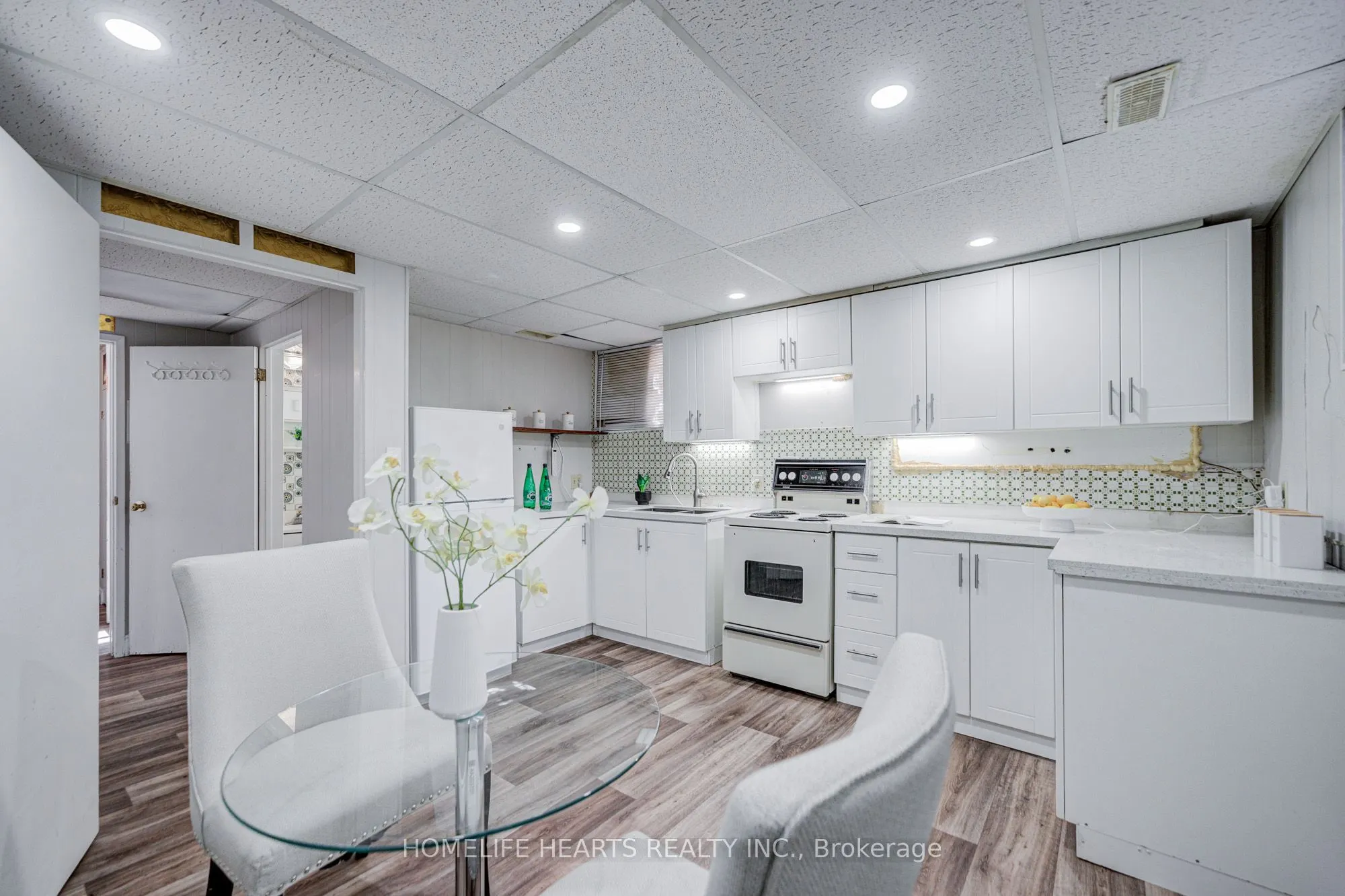 23 Broadview Avenue