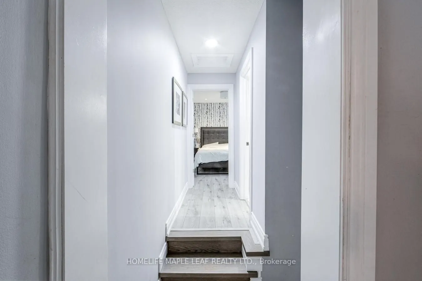 12 Adamson Street N