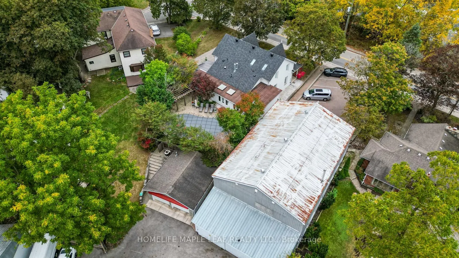 12 Adamson Street N