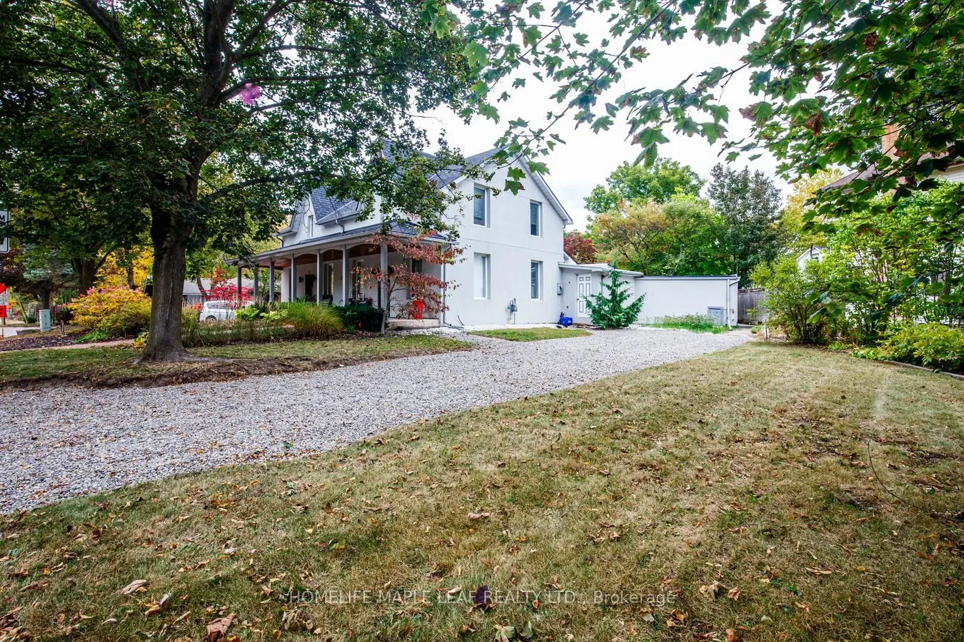 12 Adamson Street N