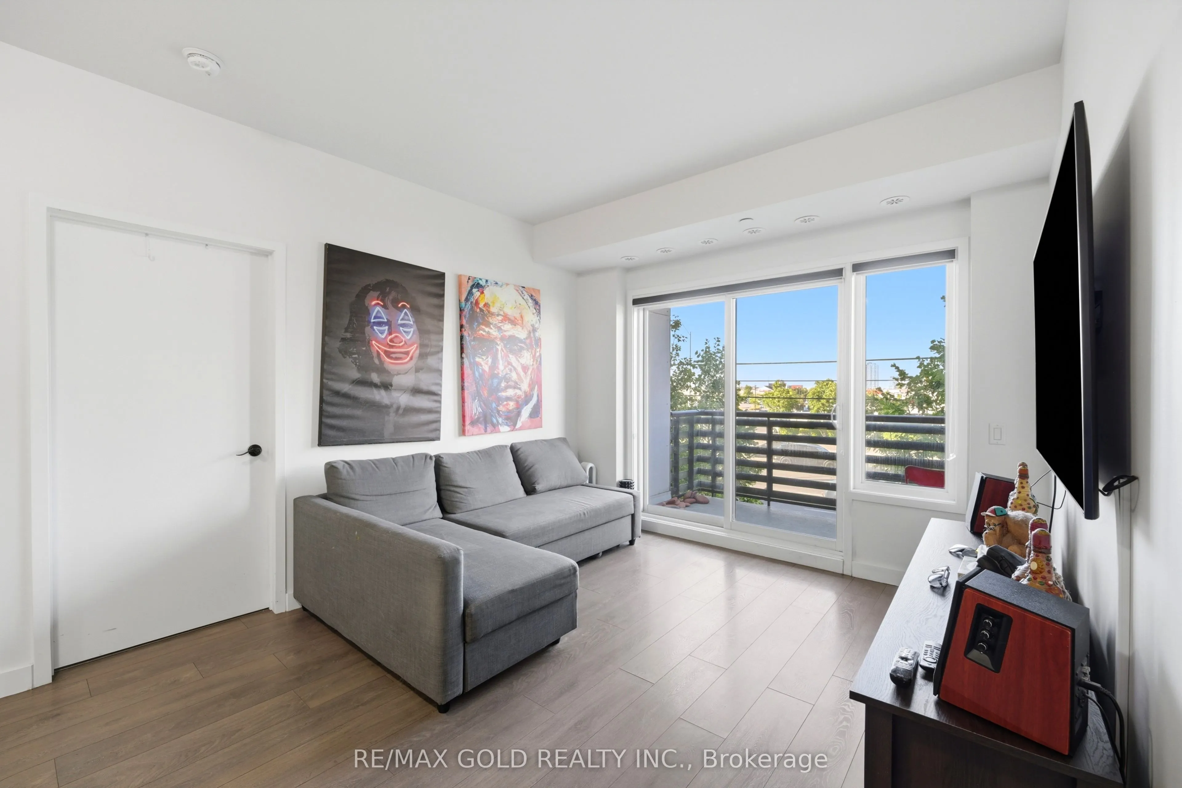 5025 Harvard Road #211