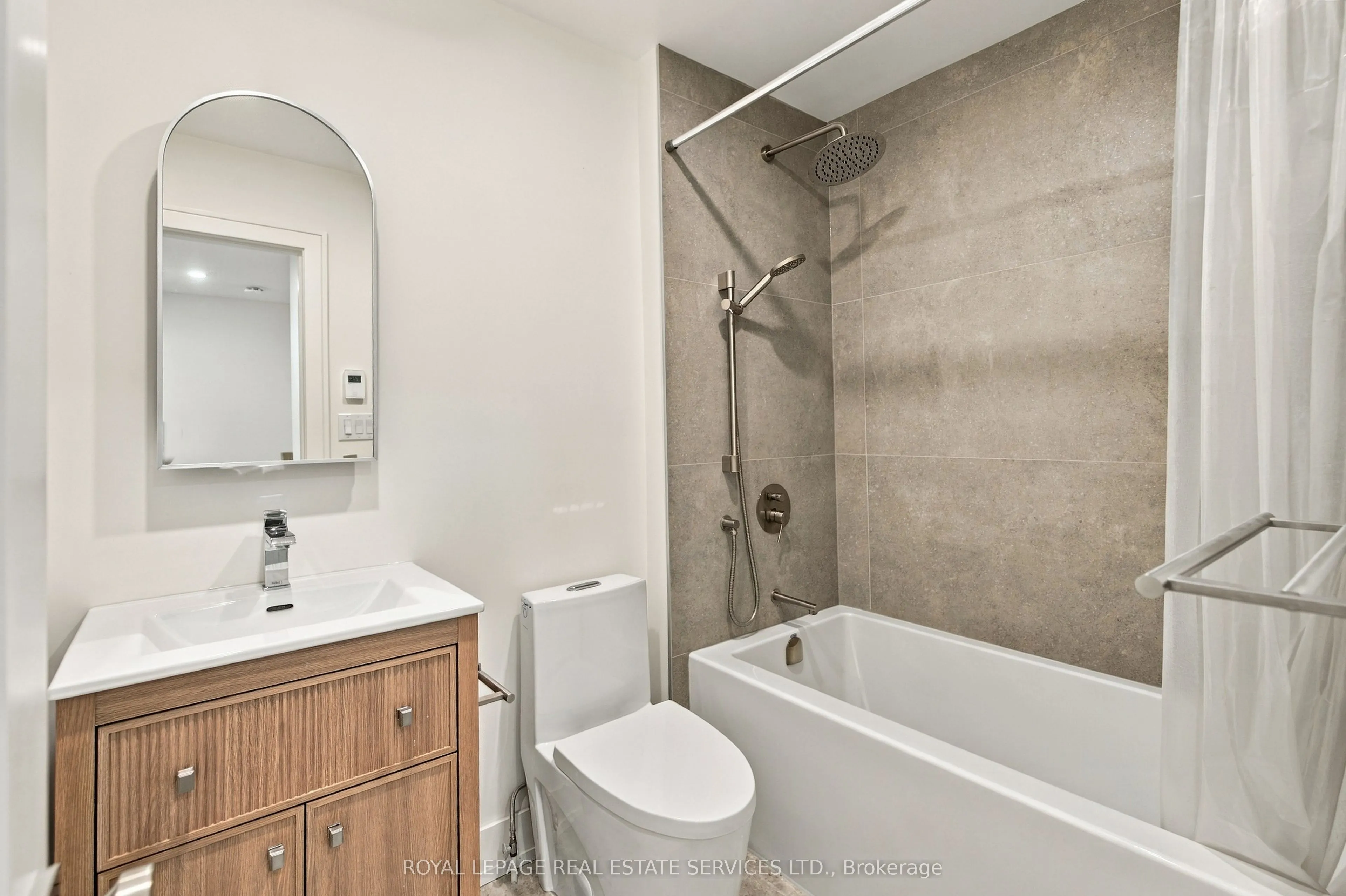 400 Mississauga Valley Boulevard #53