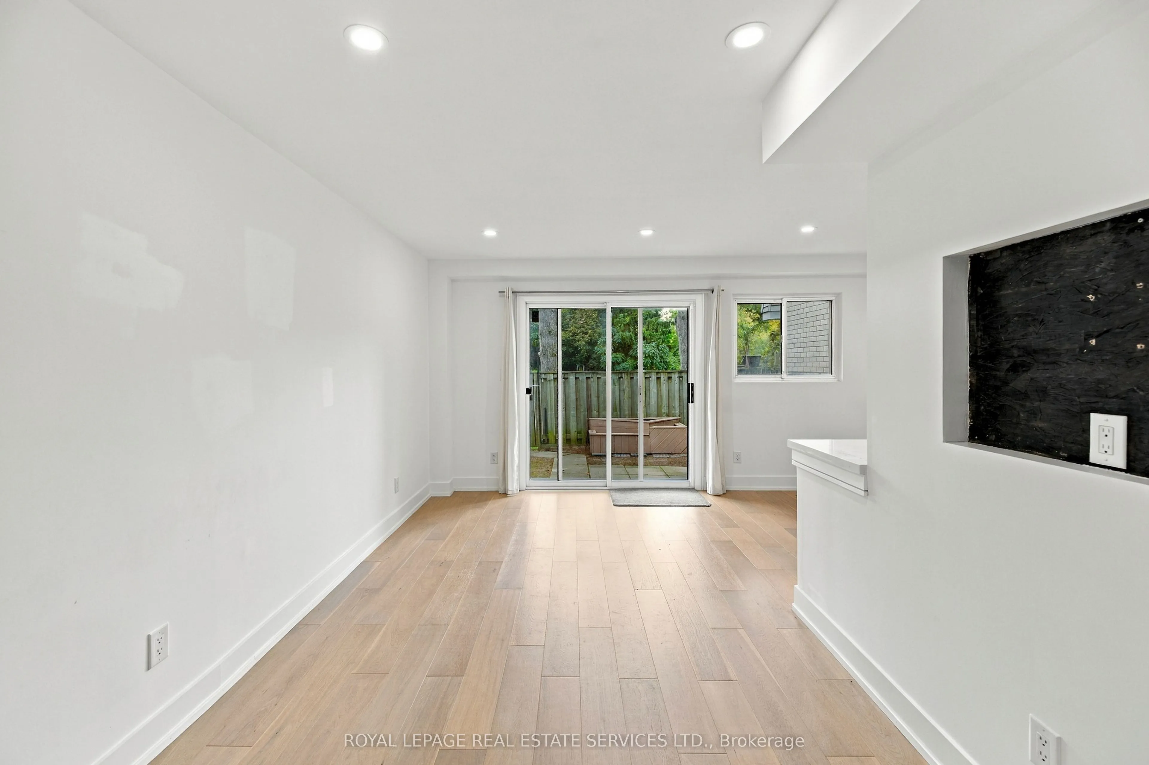 400 Mississauga Valley Boulevard #53