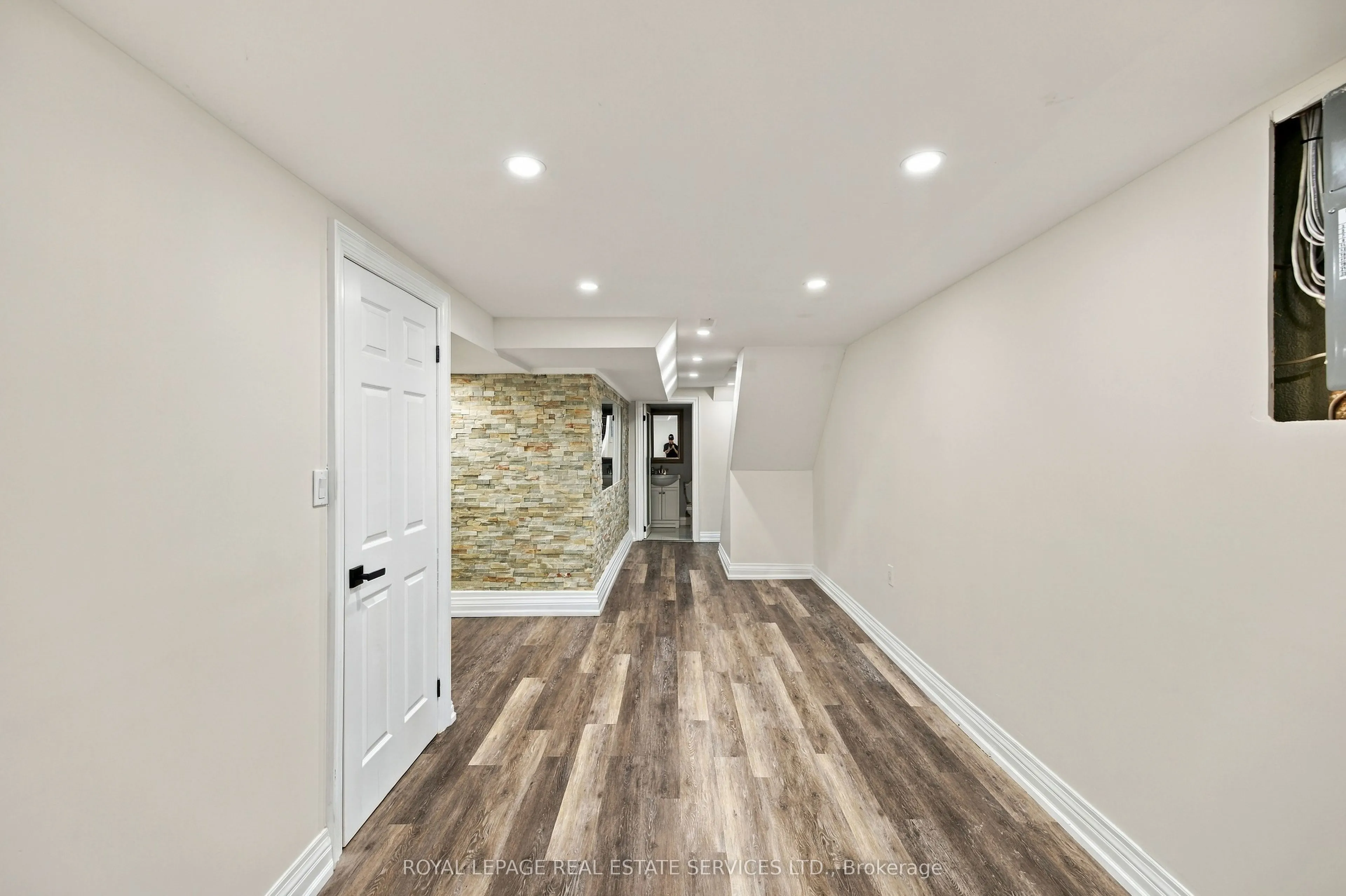 400 Mississauga Valley Boulevard #53