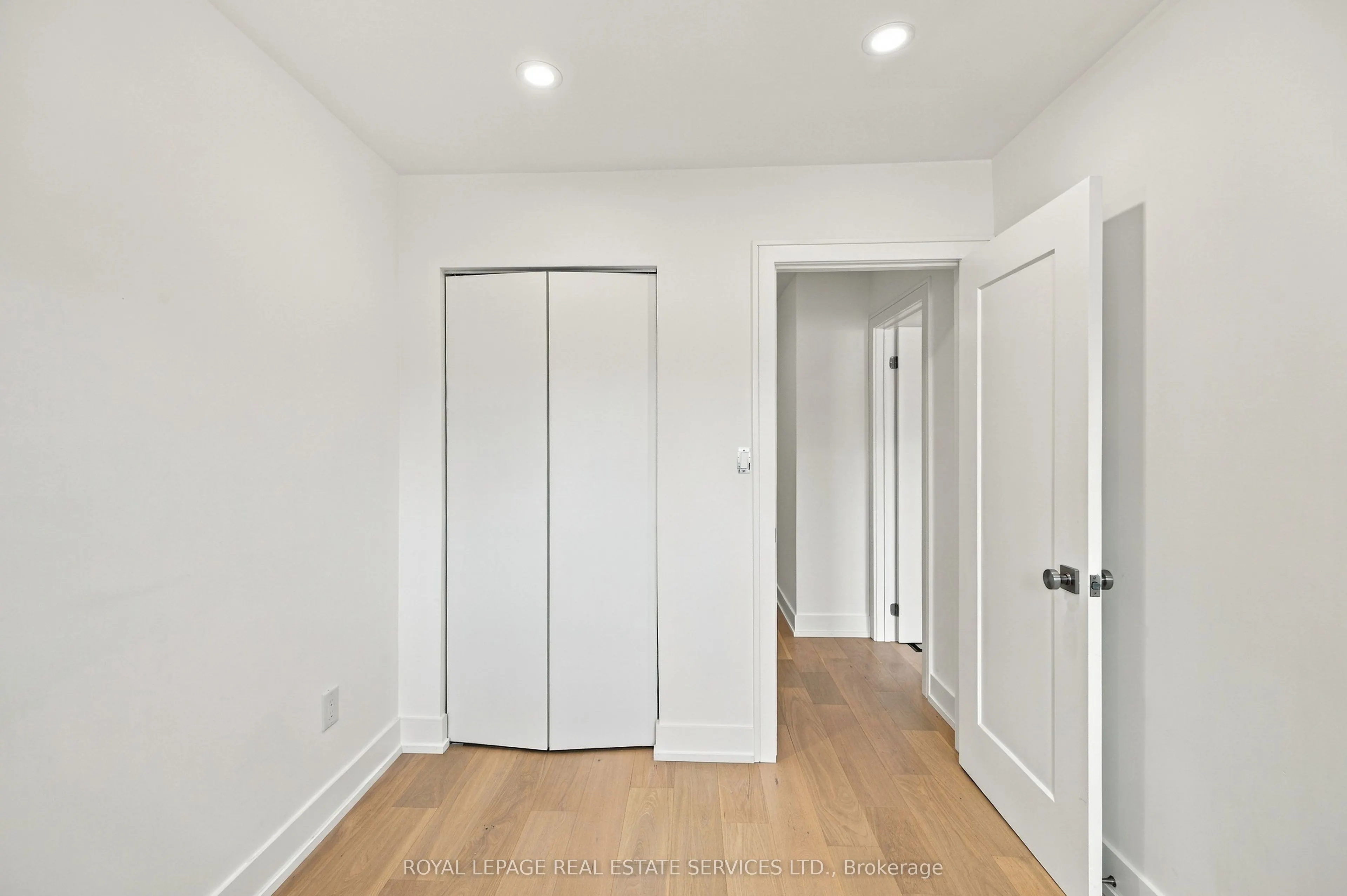 400 Mississauga Valley Boulevard #53
