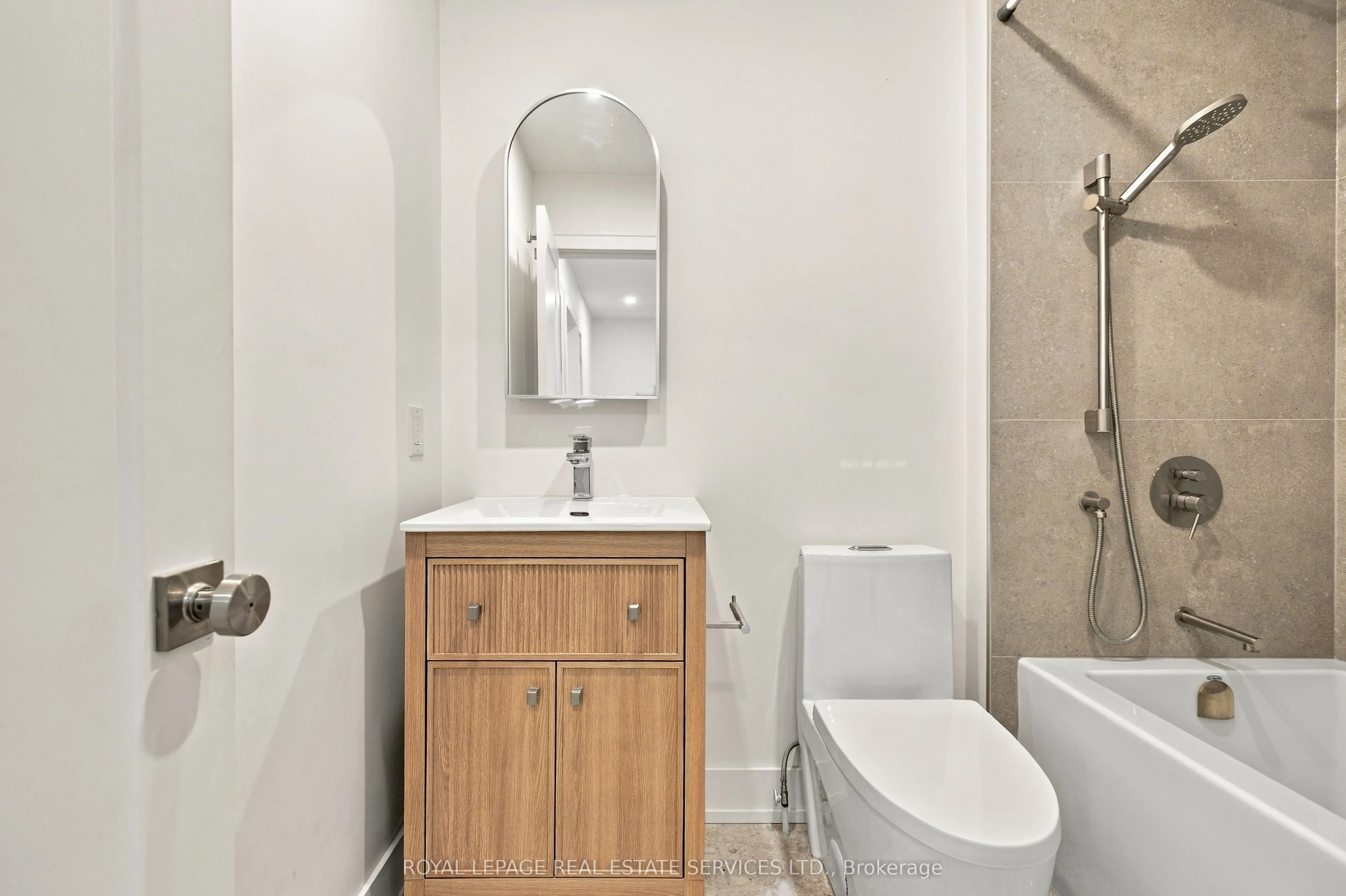 400 Mississauga Valley Boulevard #53