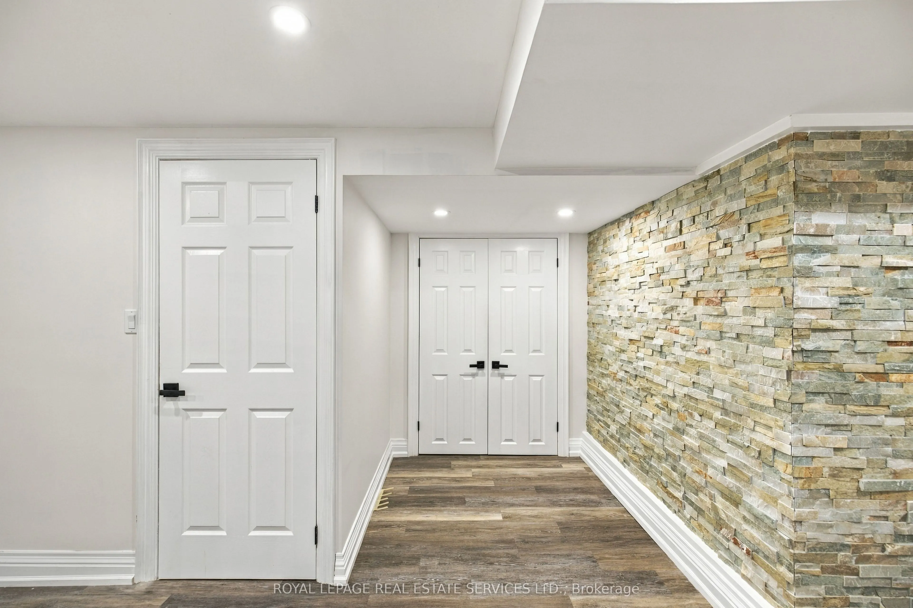 400 Mississauga Valley Boulevard #53