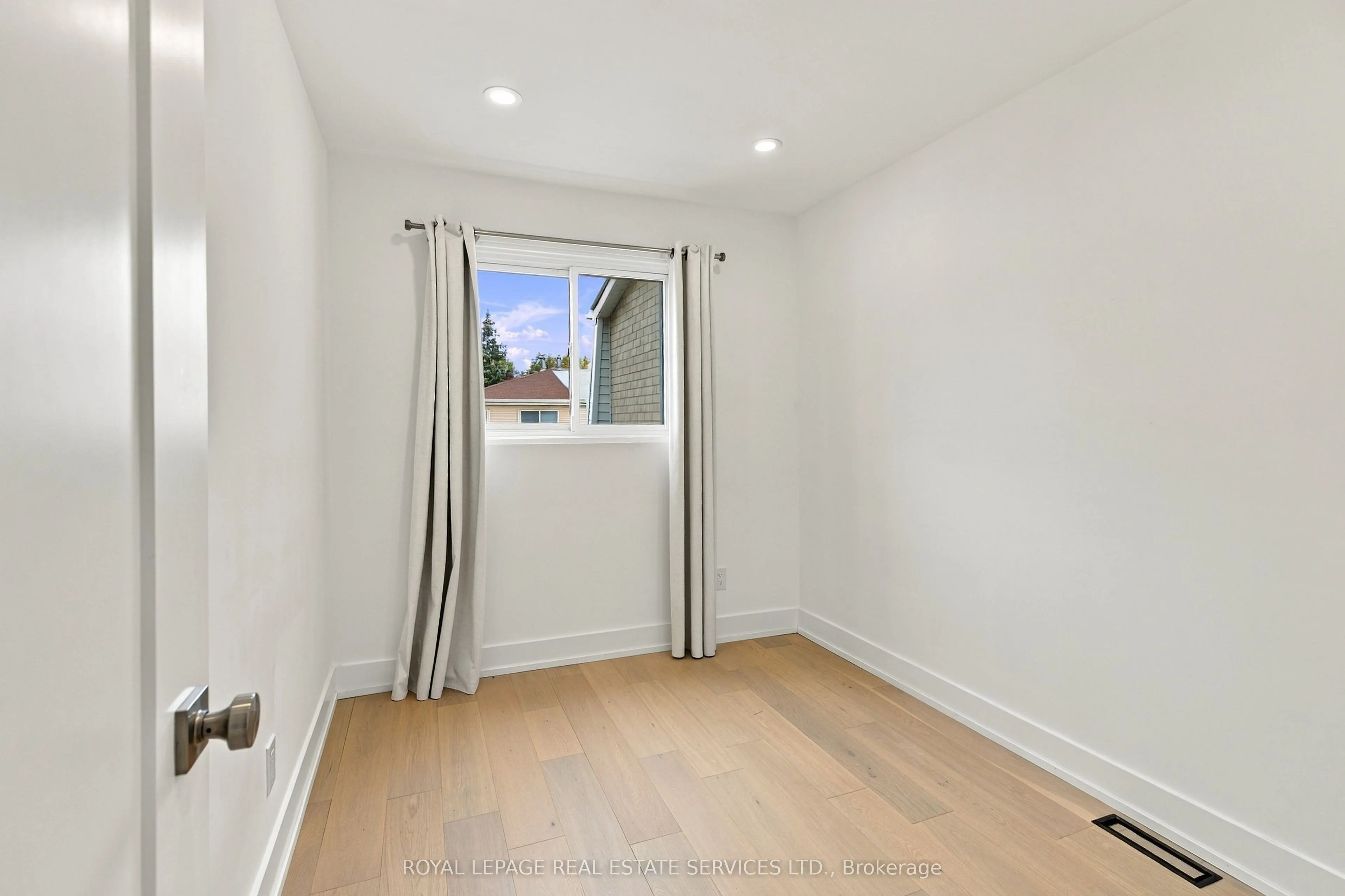 400 Mississauga Valley Boulevard #53