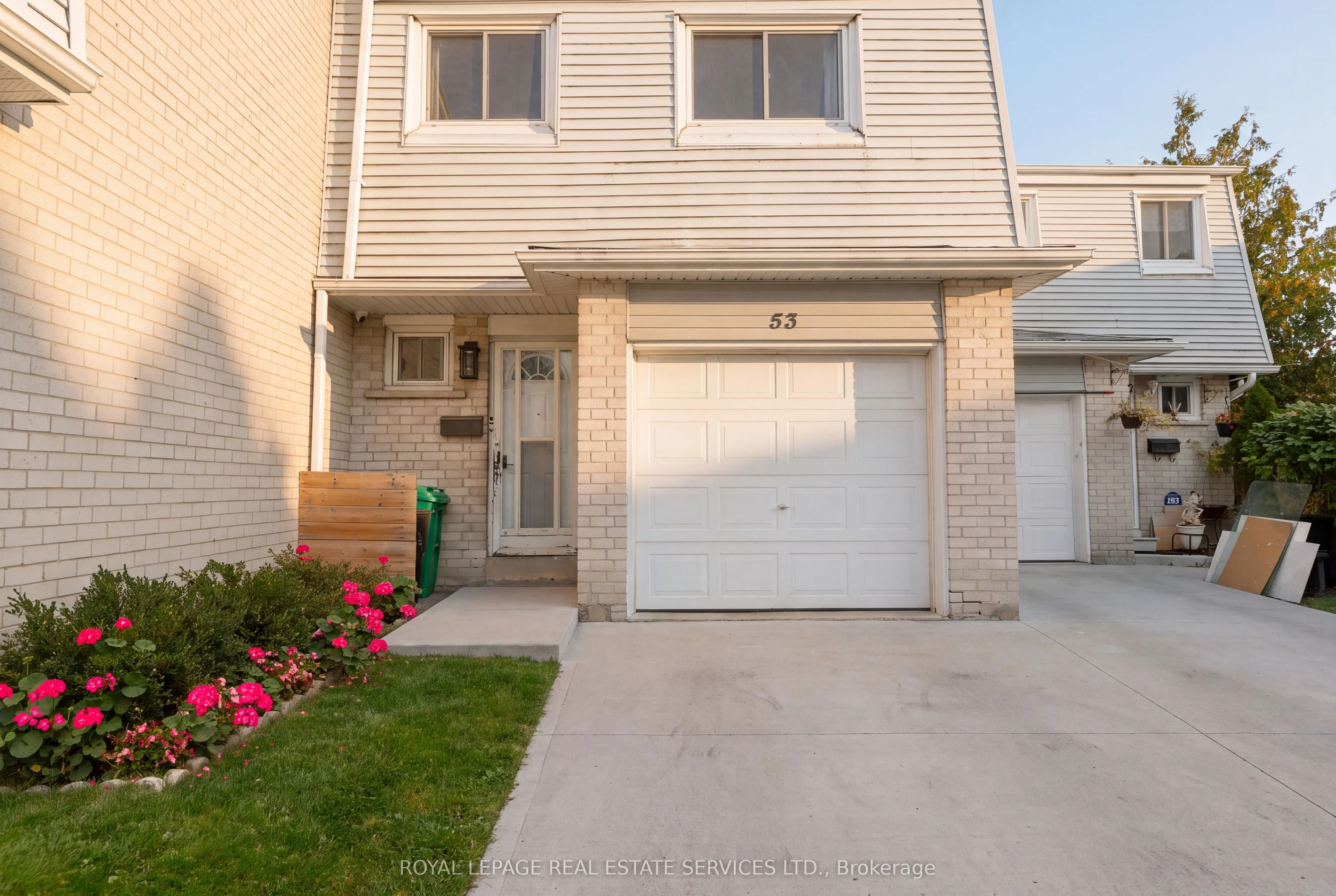 400 Mississauga Valley Boulevard #53