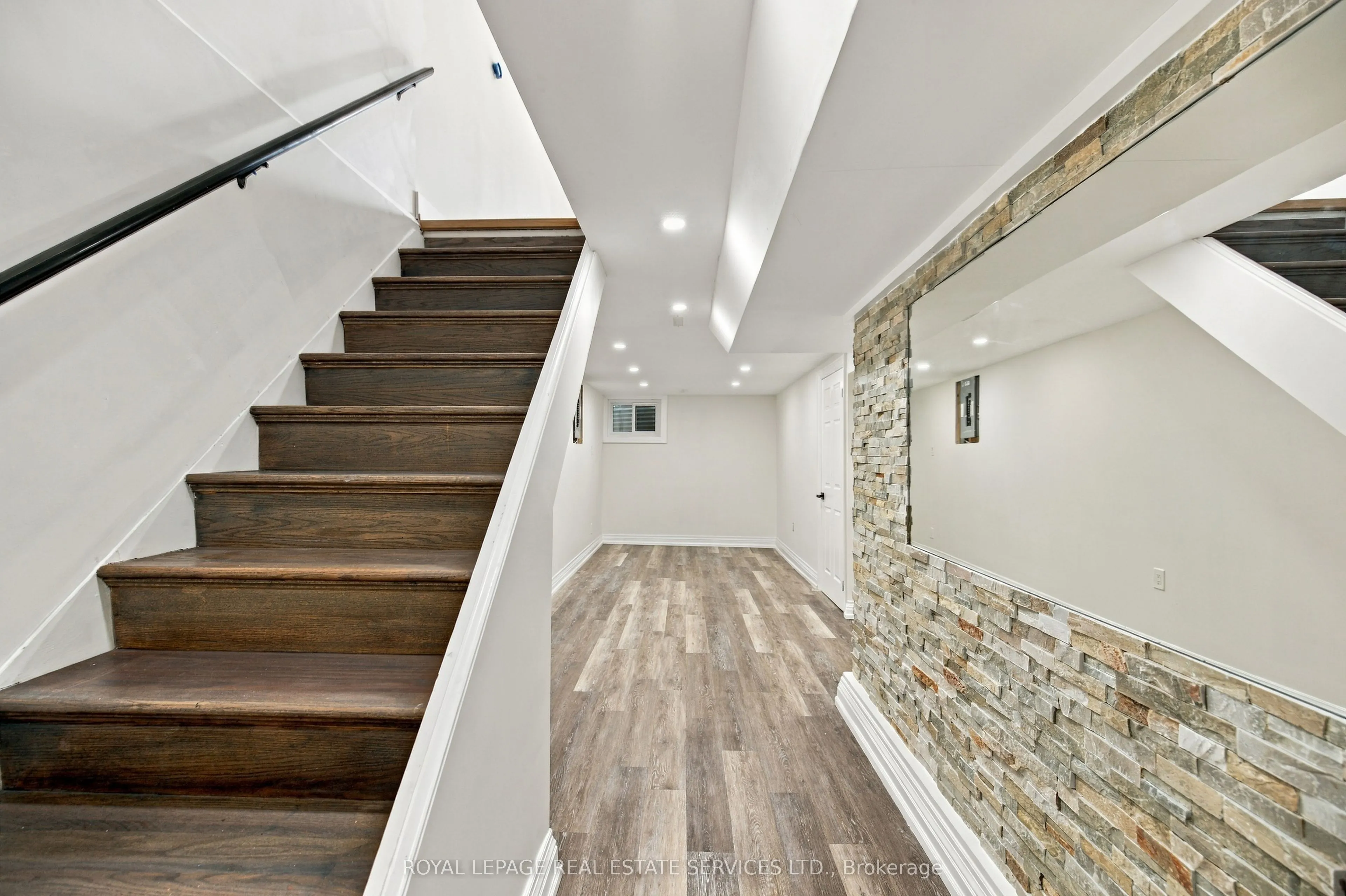 400 Mississauga Valley Boulevard #53