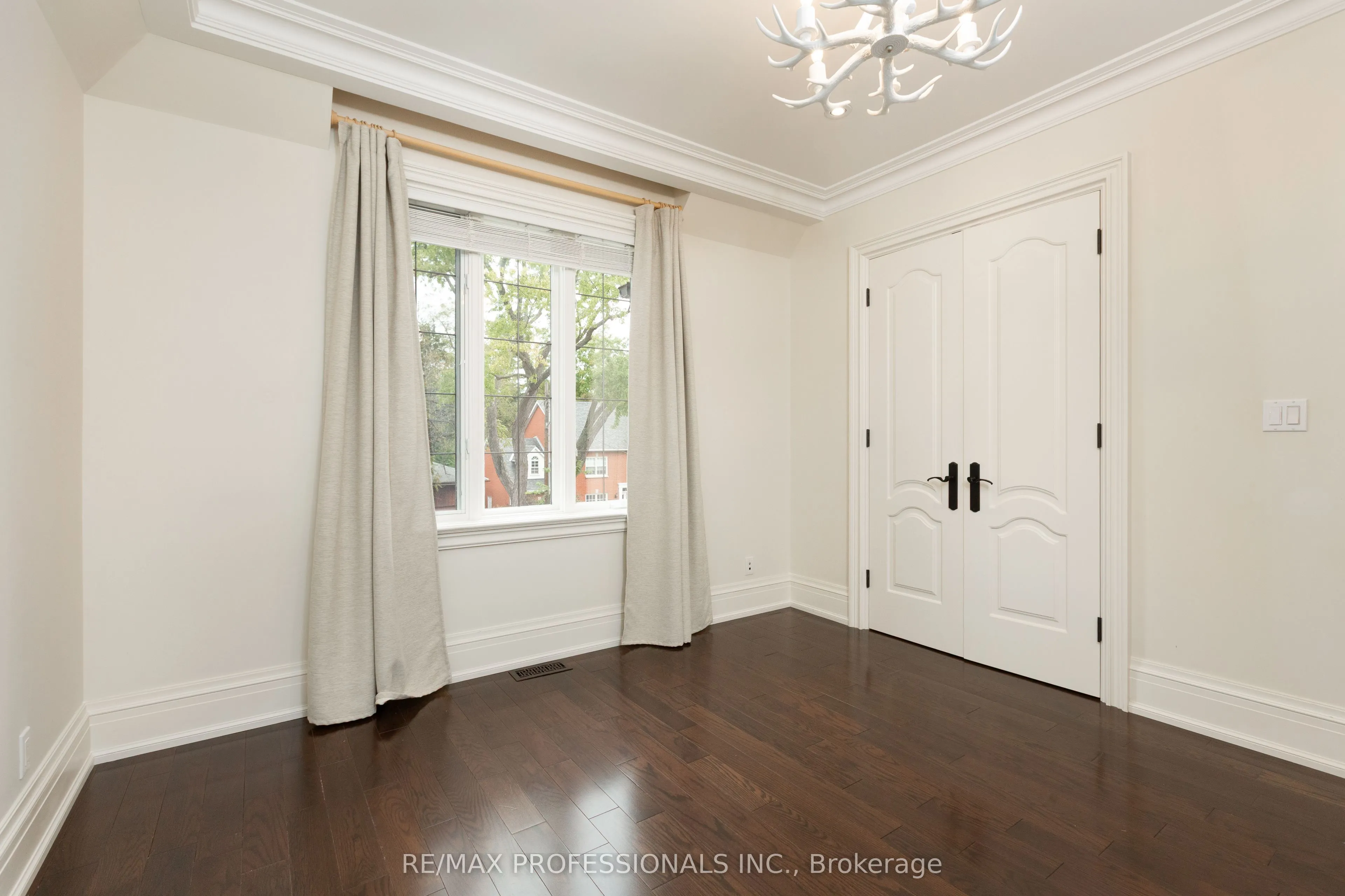 18 Hillcroft Drive