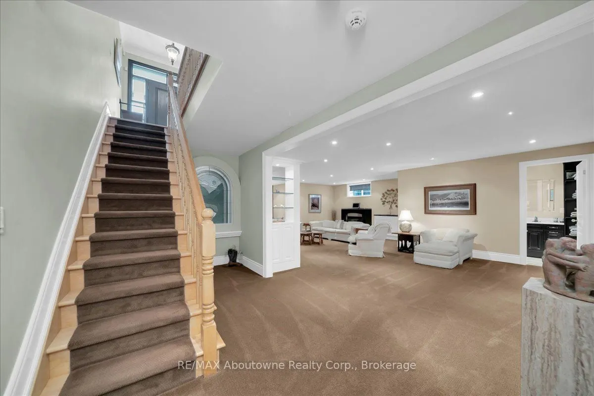 710 Hidden Grove Lane #6