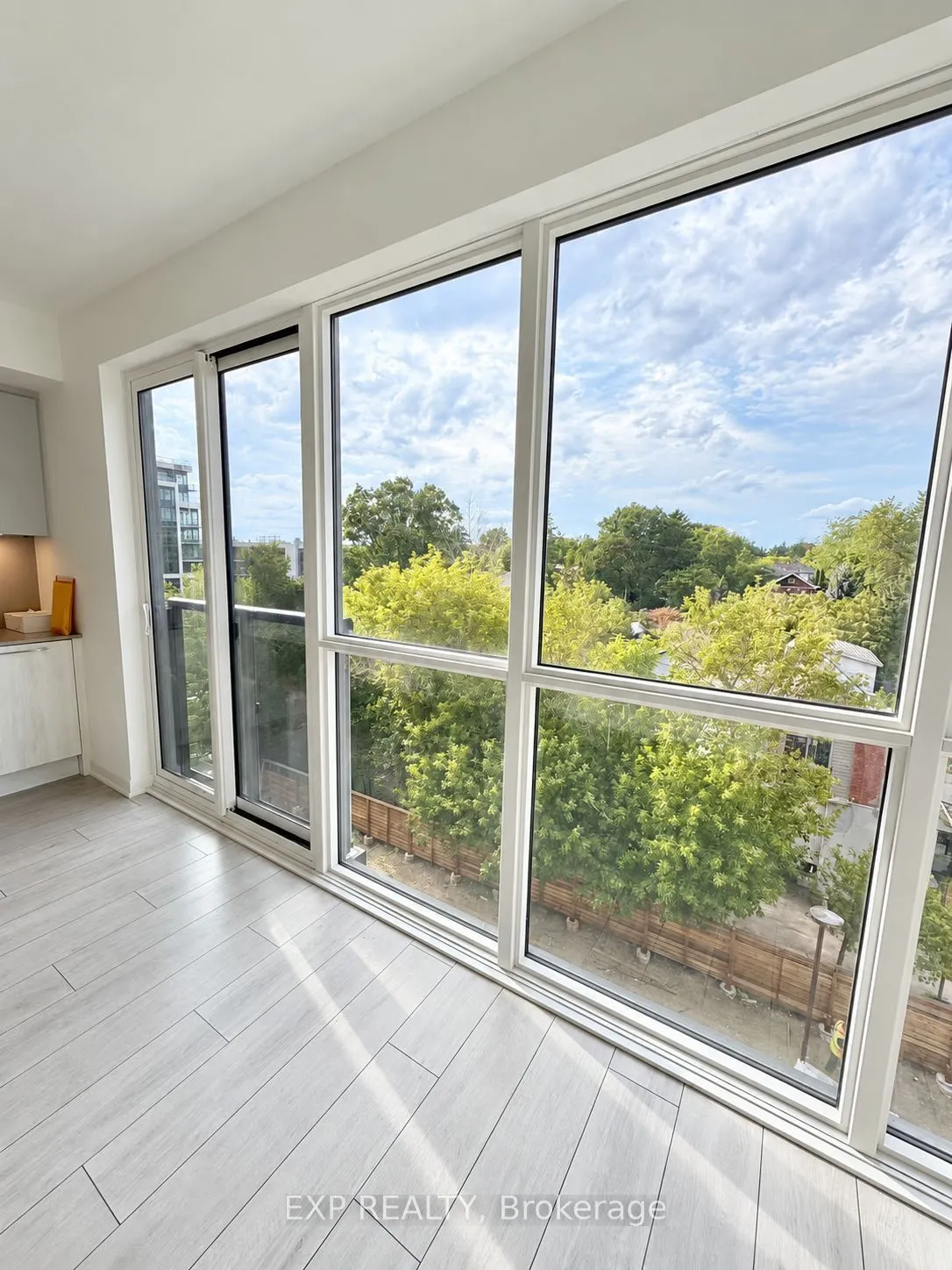 1381 Lakeshore Road E #409