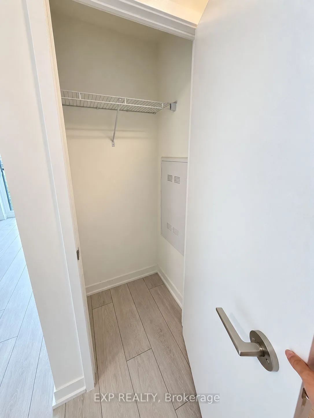 1381 Lakeshore Road #409