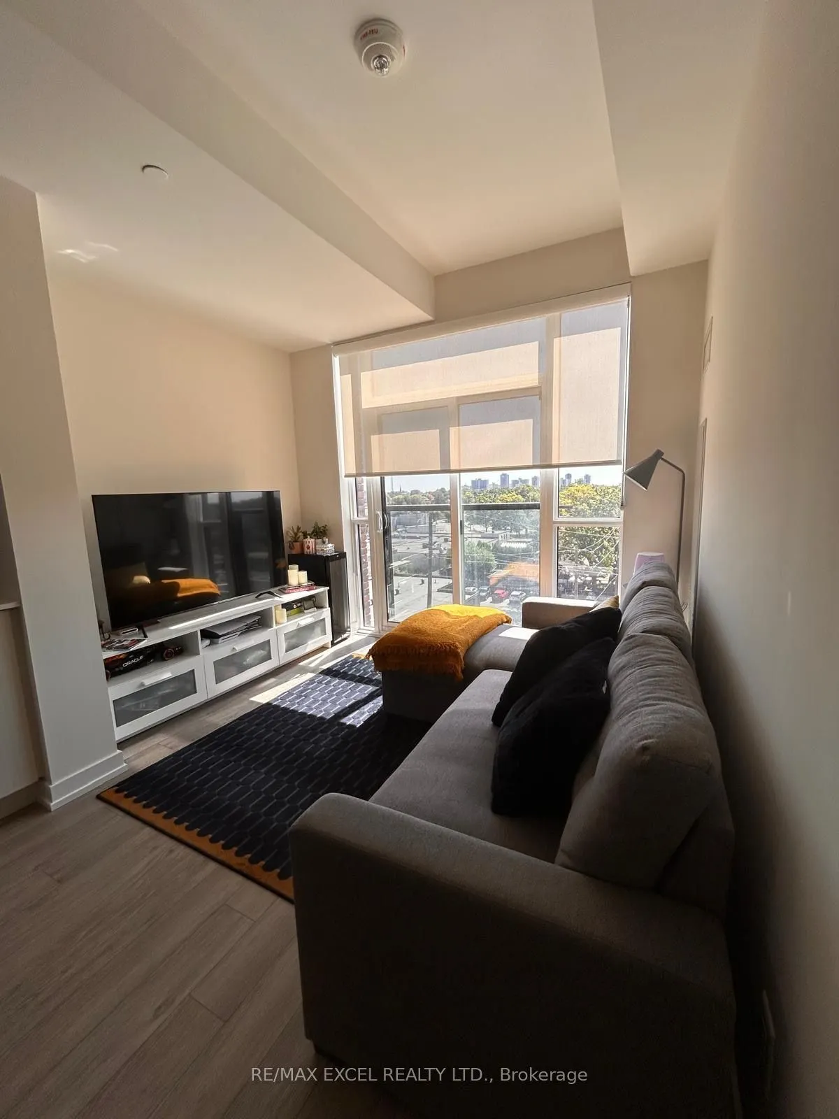 2300 St. Clair Avenue W #606