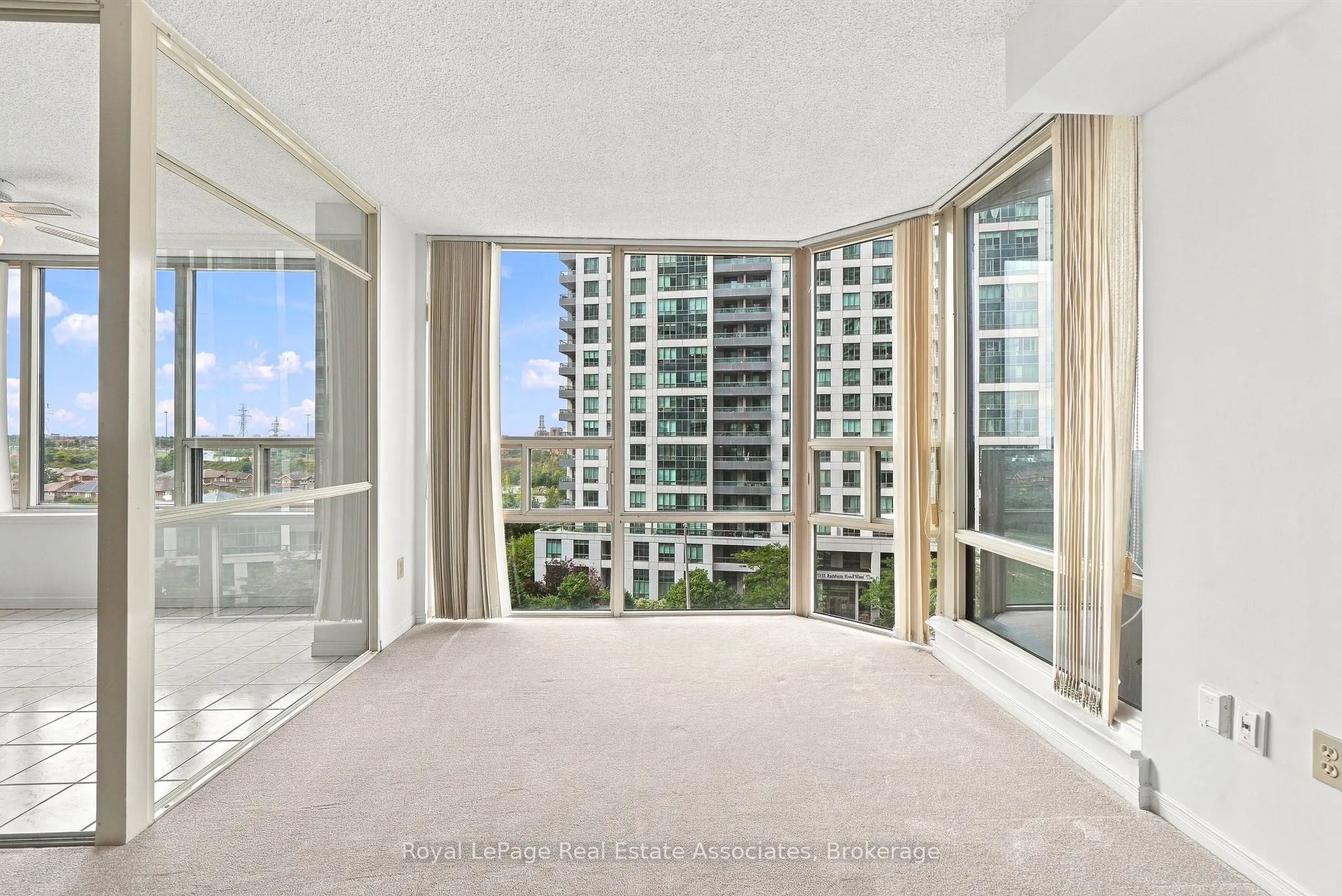 350 Rathburn Road W #808