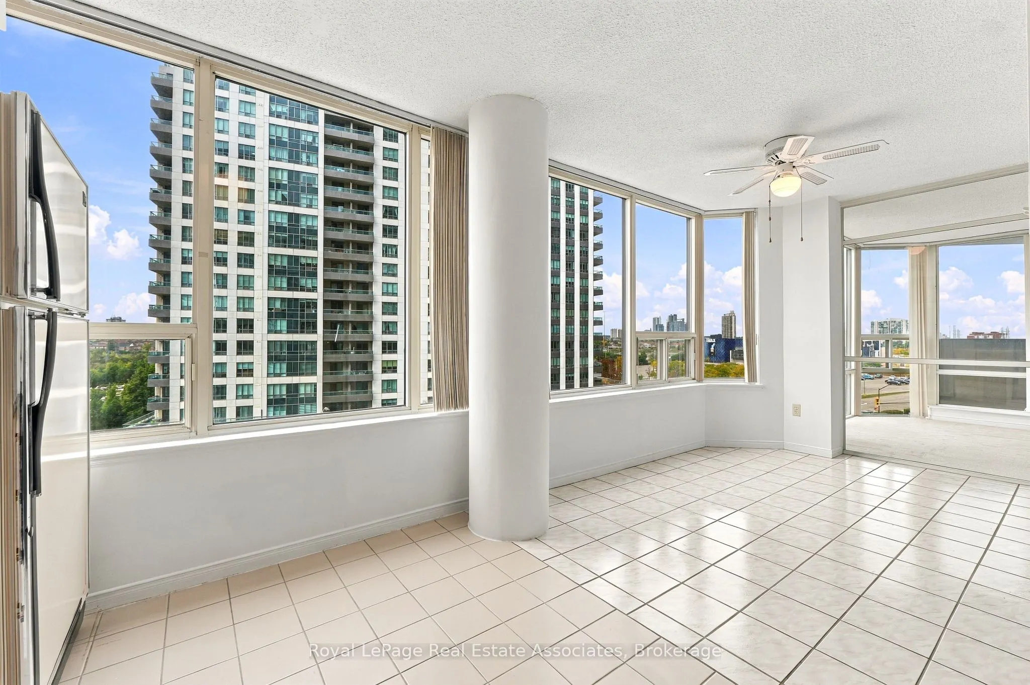 350 Rathburn Road W #808