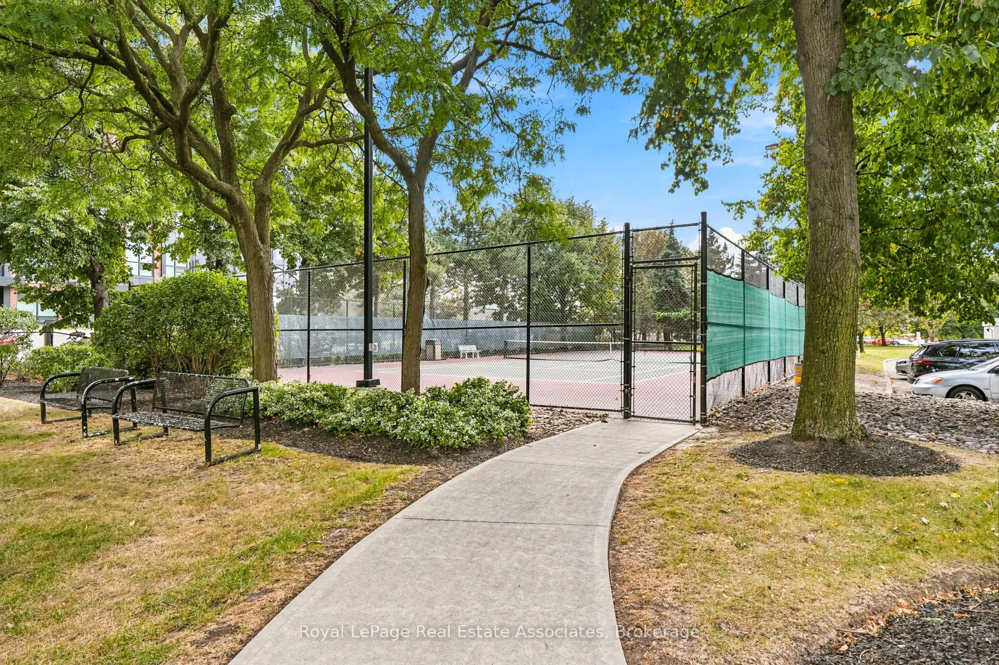 350 Rathburn Road W #808