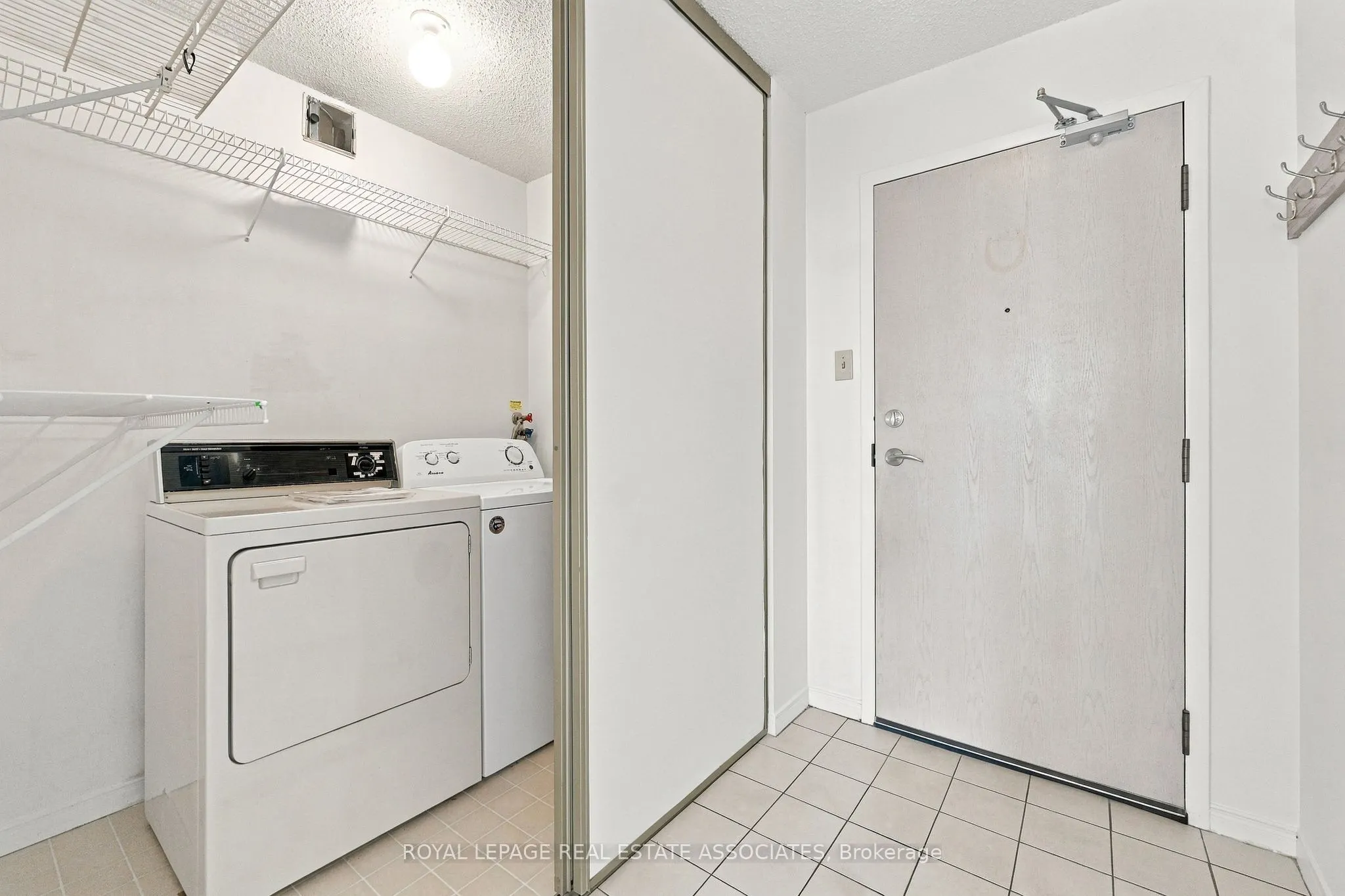 350 Rathburn Road W #808