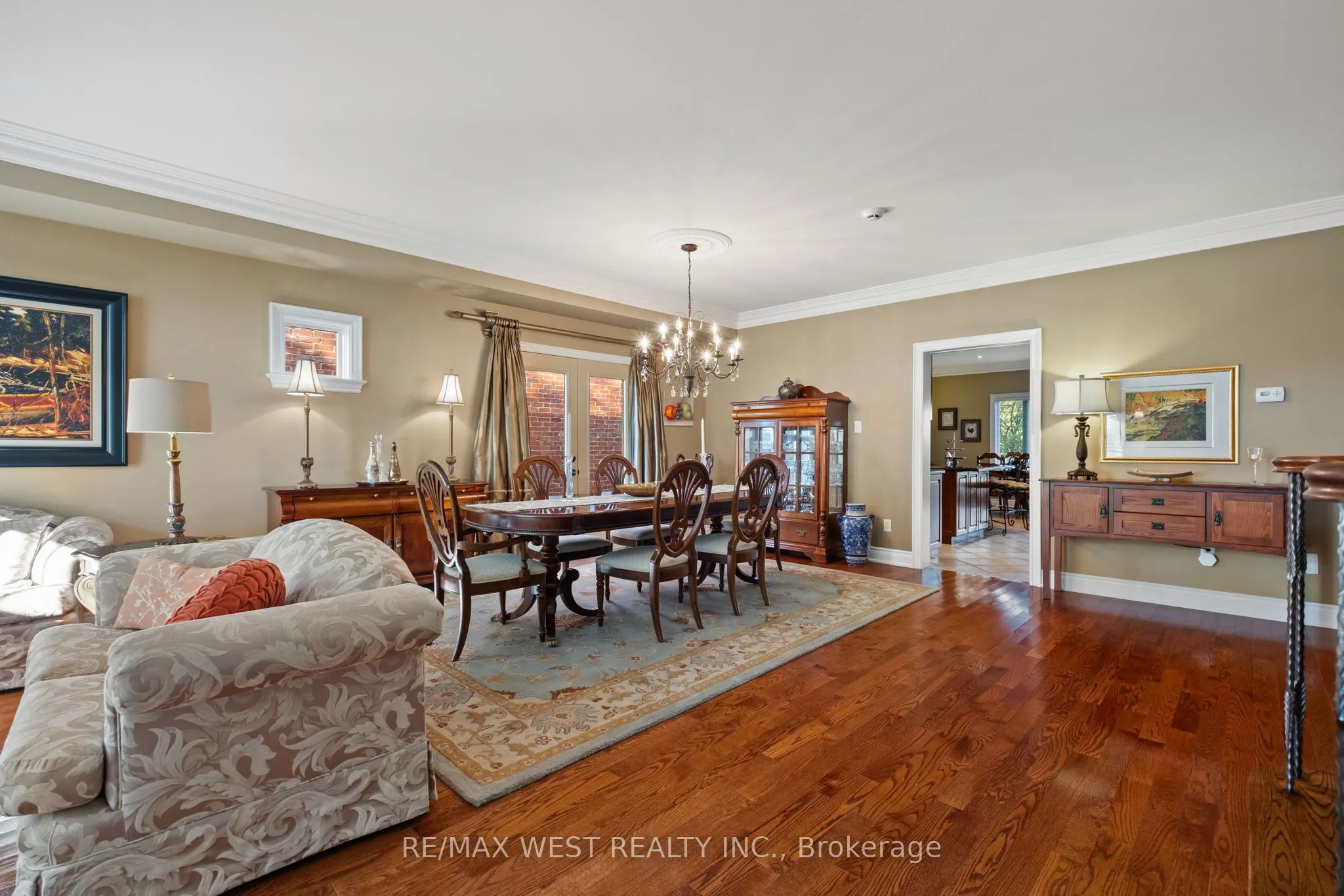 11 Tremont Road